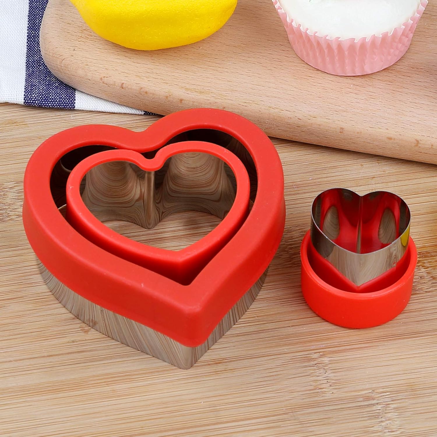 Love Heart Shape Cookie Cutters, Baking Vegetable Shape Cutters, Mini & Medium & Large Shaped Cutters,The Valentine’s Day Cutters with Red Color Biscuit Molds Fondant Cake - Image 3