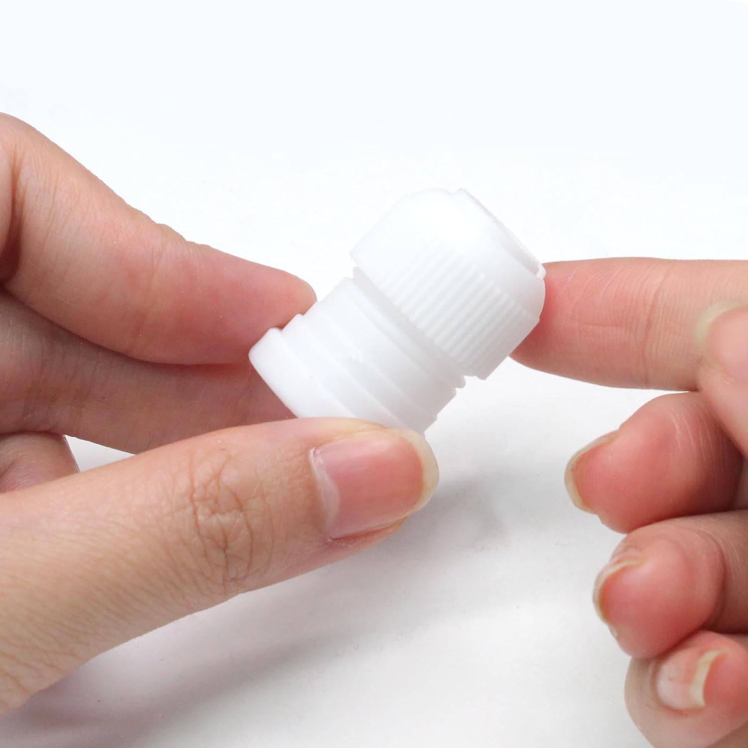 12 Pcs Piping Bag Couplers Plastic Standard Couplers Cake Decorating Coupler Small Pipe Tip Coupler for Frosting Icing Nozzles Cake Baking Tools Accessories - Image 4