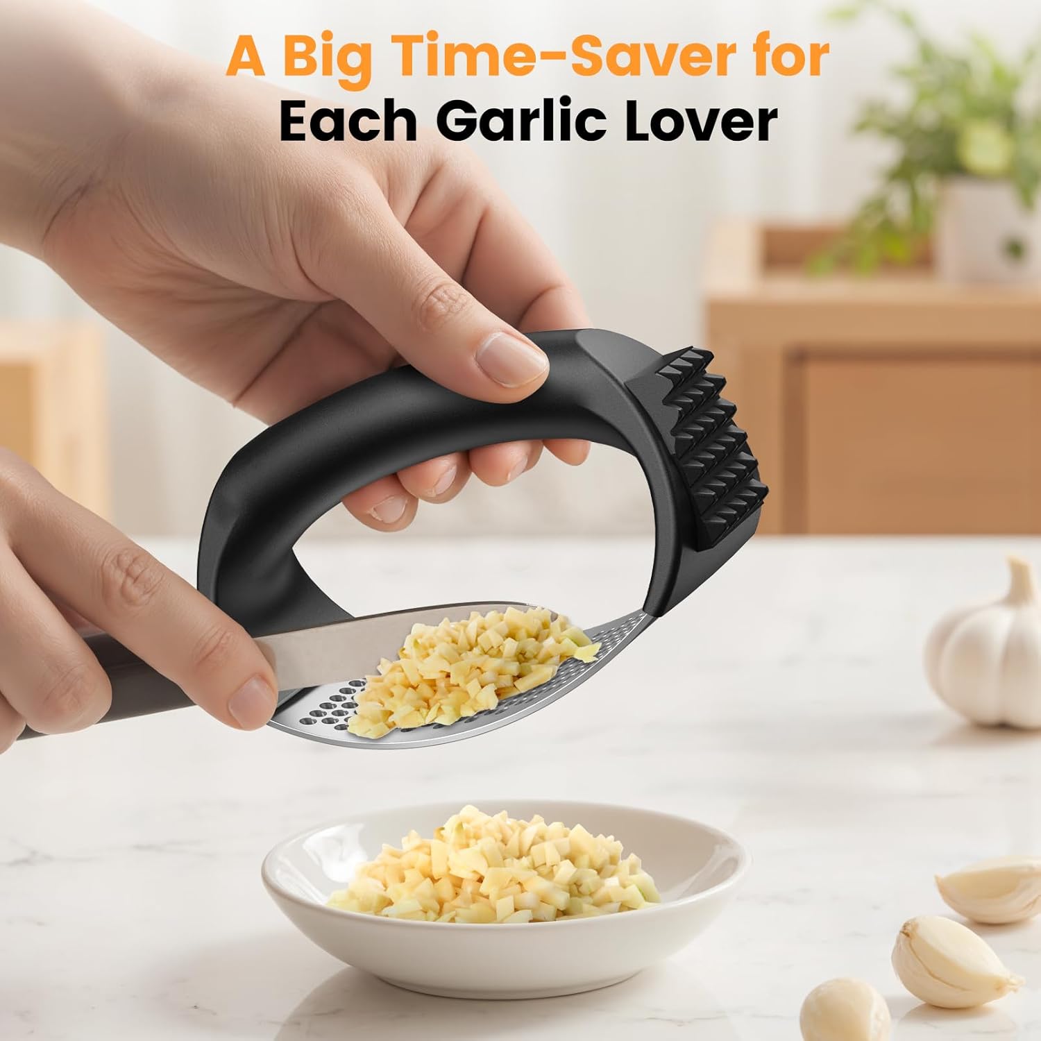 Garlic Press,Stainless Steel Garlic Mincer Crusher,Easy to Use and Clean,Ergonomic Handle,Easy Kitchen Gadget for Effortless Smashing,Kitchen Essentials,Home and Kitchen Utensils Accessories,Cooking - Image 7