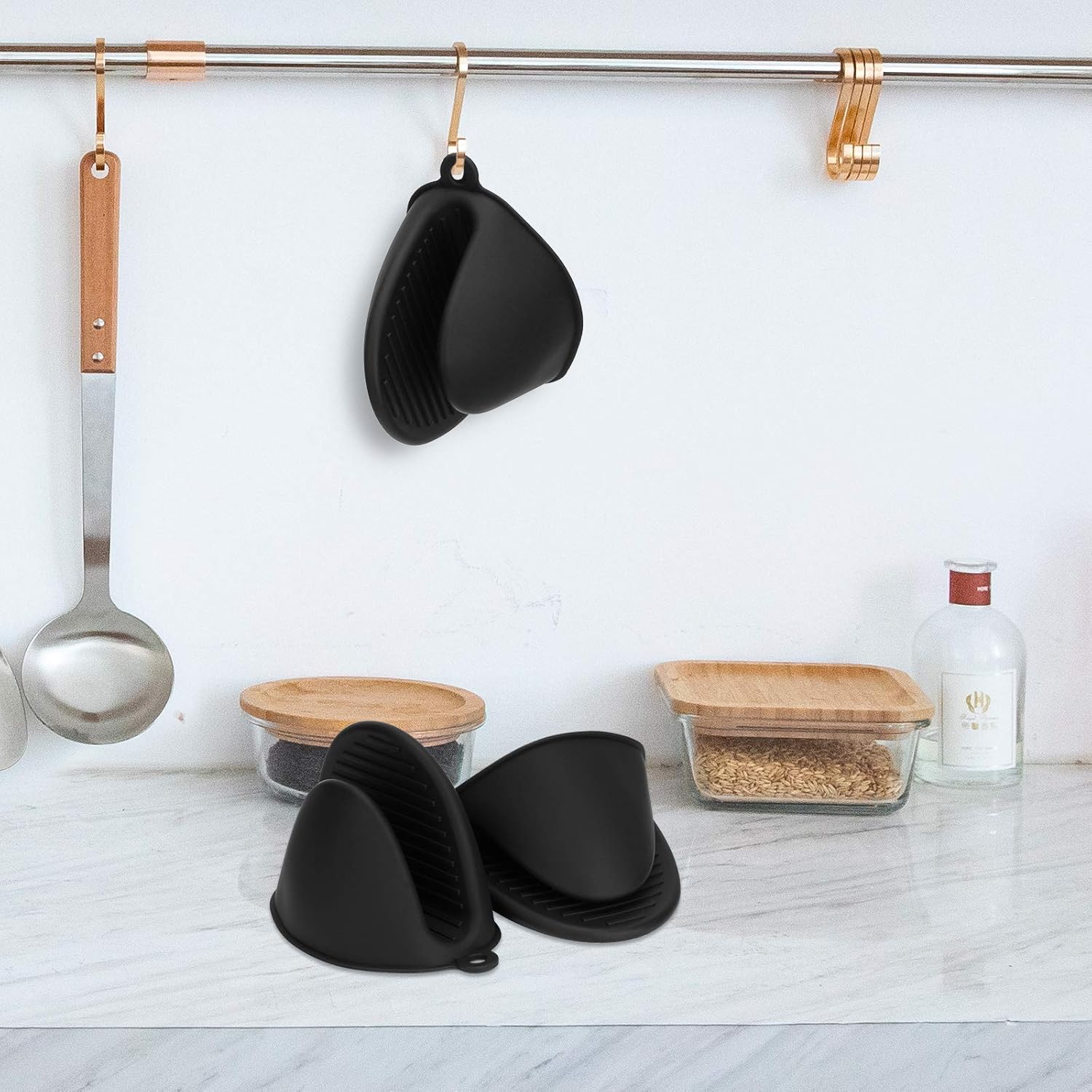 Silicone Oven Mitts Pot Holders Sets for Kitchen Heat Resistant Small Kitchen Mittens Rubber Air Fryer Mitts Mini Pot Pinch Grip for Cooking and Baking 1 Pair (Black) - Image 5