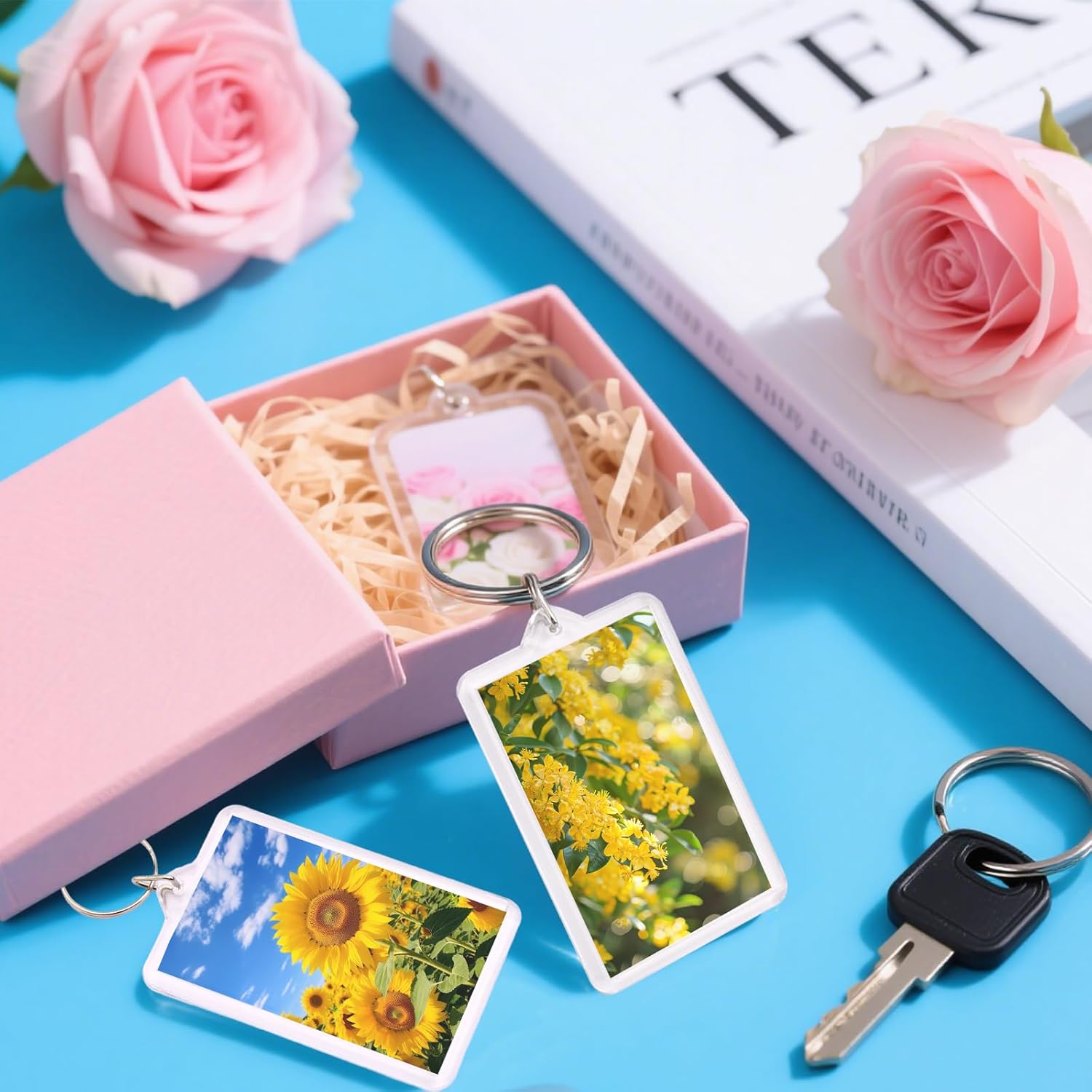 6-Pack Photo Keychain -2.75''x 1.97'' Acrylic Clear Keyrings Picture Frame Keychains - Double Sided Blank Photo Key Fob Holder with Split Ring for DIY Personalised Photo Gift - Image 1
