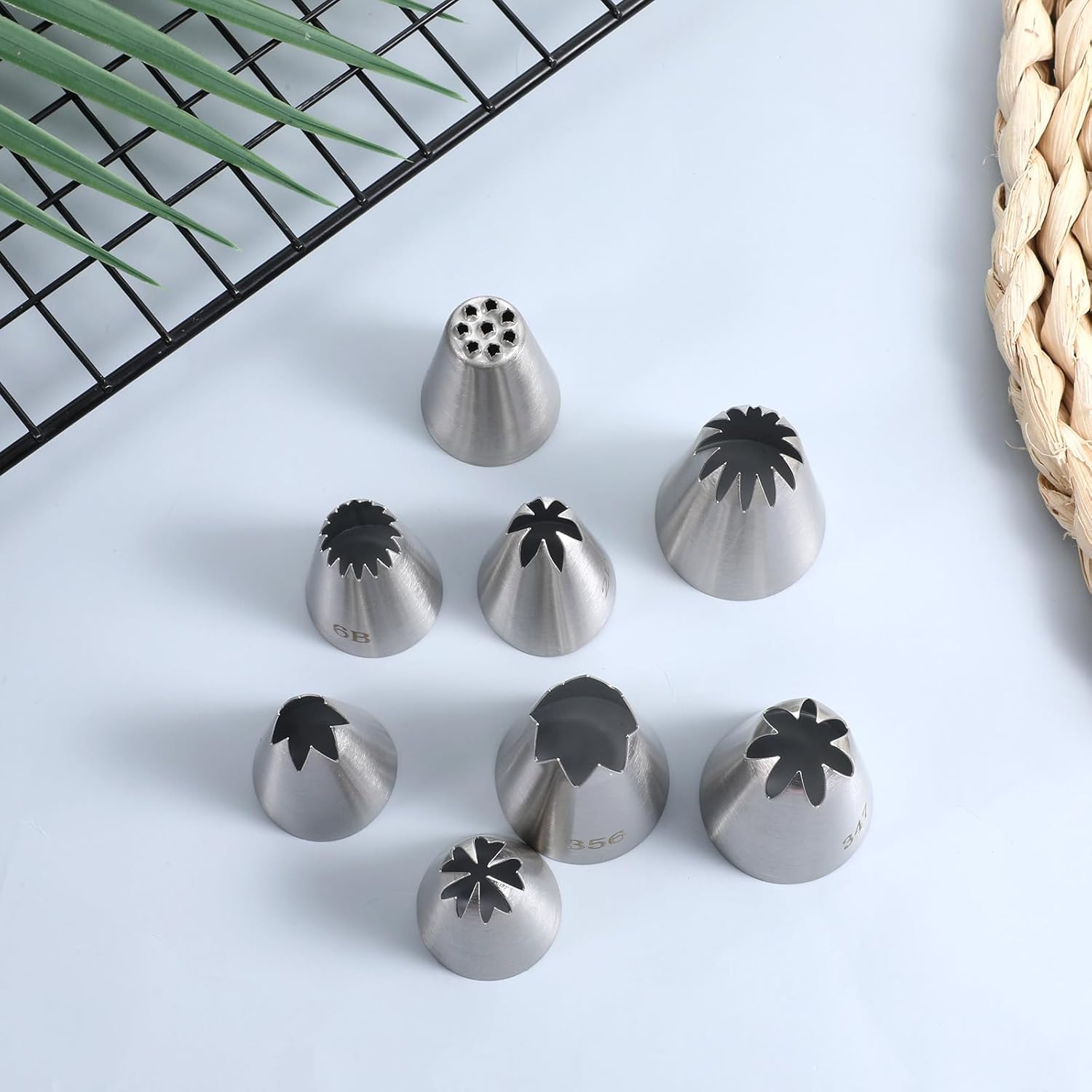 8 Pcs Large Piping Tips Set, Stainless Steel Cake Decorating Tips Set with 10pcs Piping Bag Pastry Cake Decorating Tip Baking Tools for Baking Cupcakes Decoration - Image 5