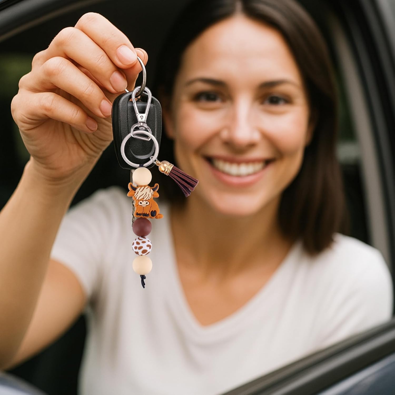 Kvekstio Cute Highland Cow Keychain, 2 Pack Farm Animal Cow Print Silicone Bead Key Ring with Tassel Gift for Women Men, Farmhouse Country Style Purse Bag Accessories for Cows Lovers Party Favors - Image 5