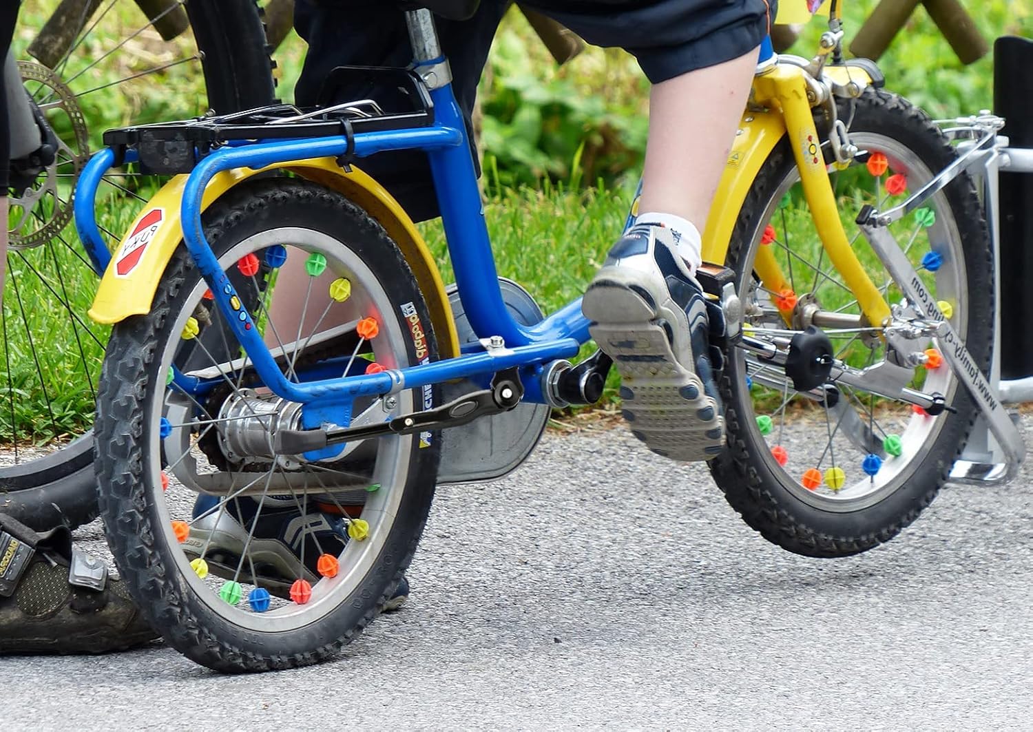 Bike Kickstand Children's Bicycle Kickstand Stand Folding Cycling Center Bracket 12