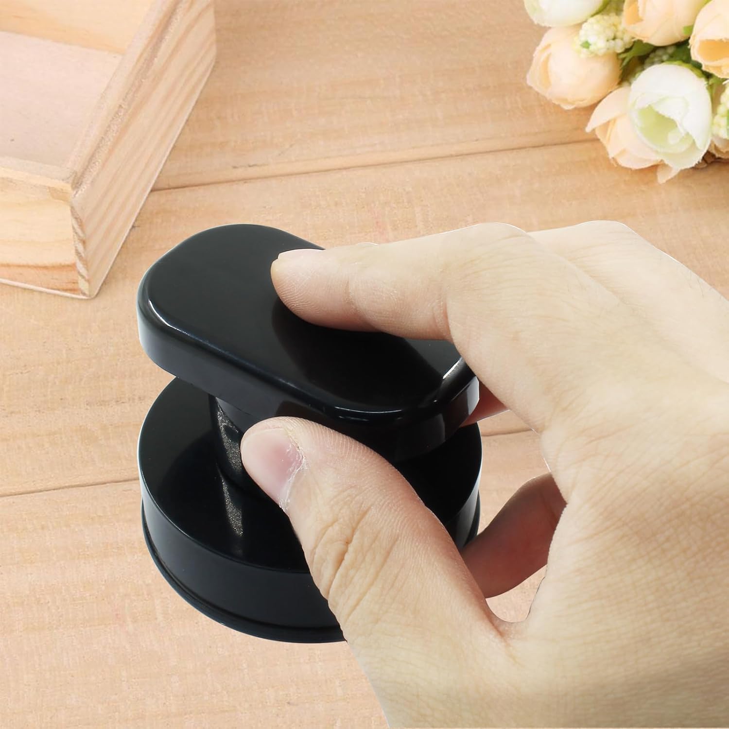 2 Pack Powerful Suction Cup Glass Mirror Door Handle, Refrigerator Drawer Bathroom Suction Cup Wall Armrest, Bathtub Shower Handle Kitchen Drawer Cabinet Knob Suction Cup, Black - Image 5