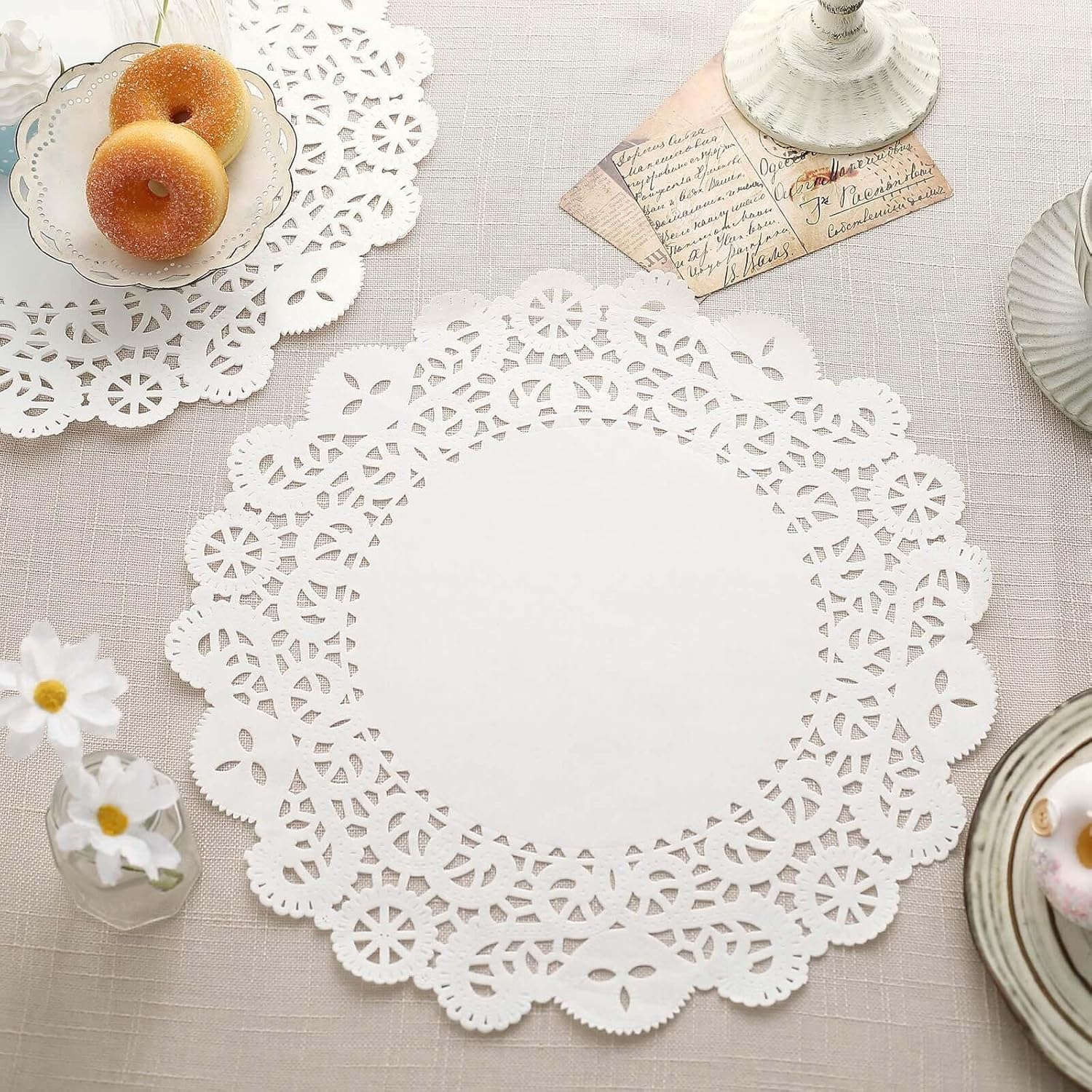 Efavormart 100 Pack Round White Paper Doilies, Food Grade Lace Paper Placemats - 14