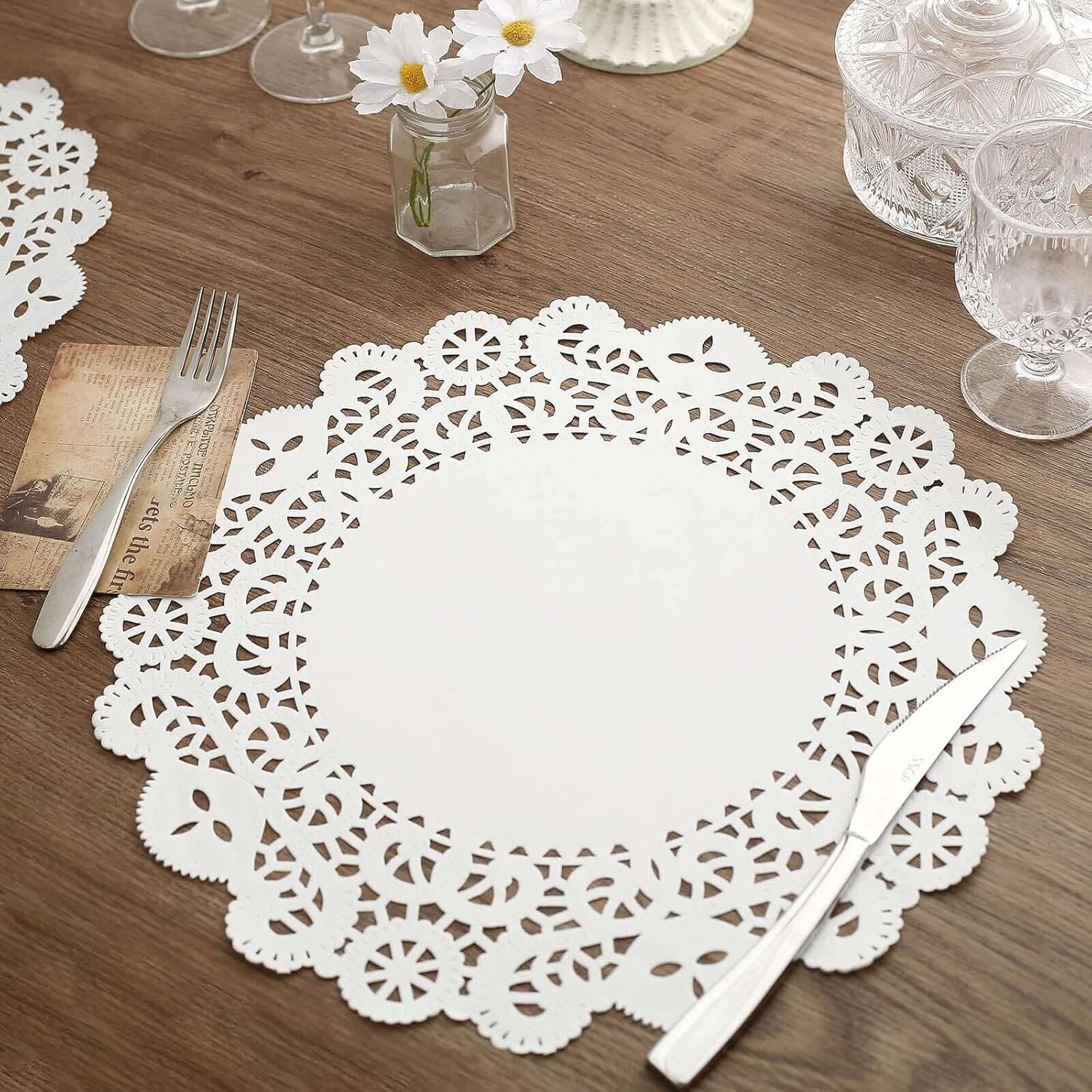 Efavormart 100 Pack Round White Paper Doilies, Food Grade Lace Paper Placemats - 14