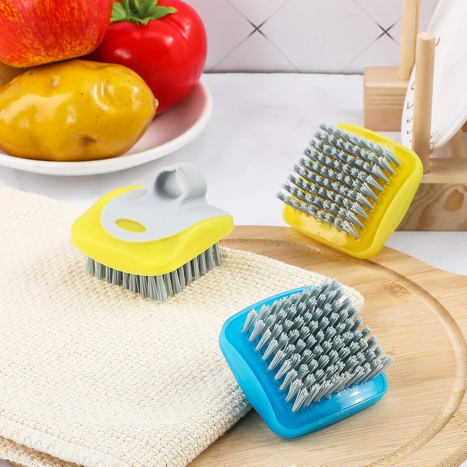 3 Pieces Vegetable Brush Potato Scrubber Vegetable Scrubber for Food Flexible Bristles Kitchen Brush for Fruits, Potatoes, Carrots Kitchen Gadgets Set in Random Color - Image 5