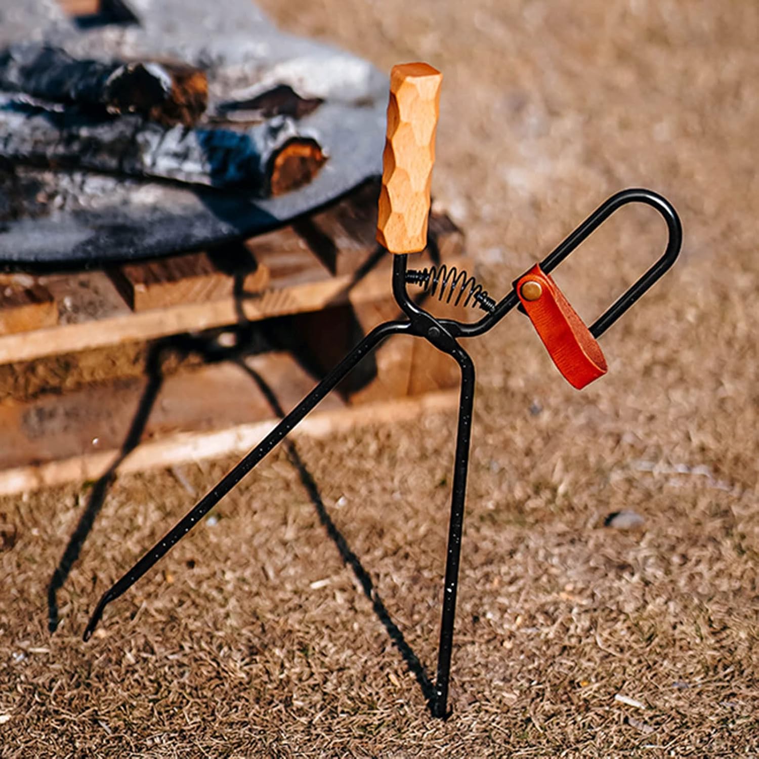 Metal Fireplace Tongs with Wooden Handle 47cm Safe Distance for Firewood Handling - Image 3
