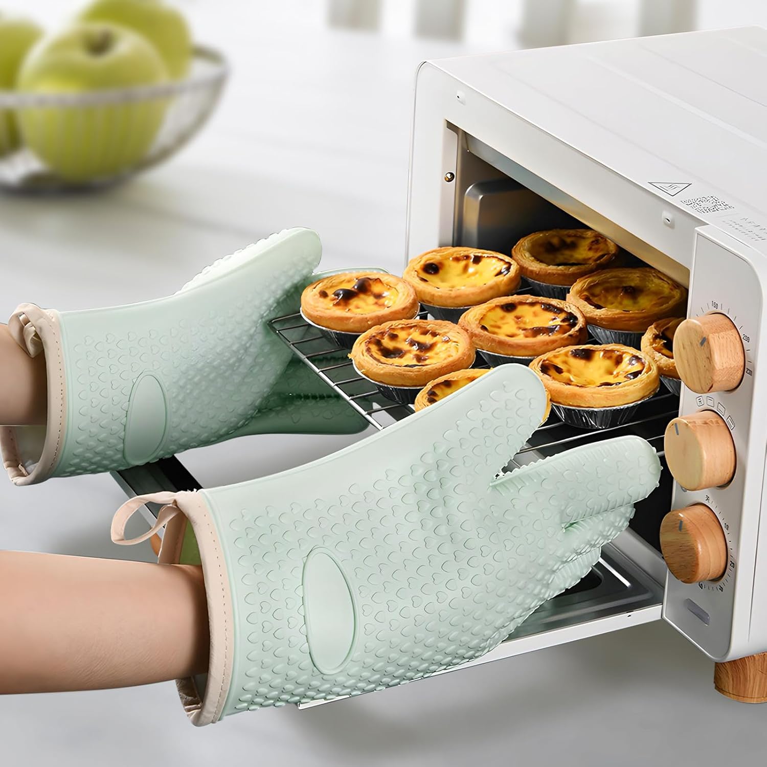 Light Green Heat Resistant Oven Gloves for Baking and Cooking - 1 Pair - Image 7