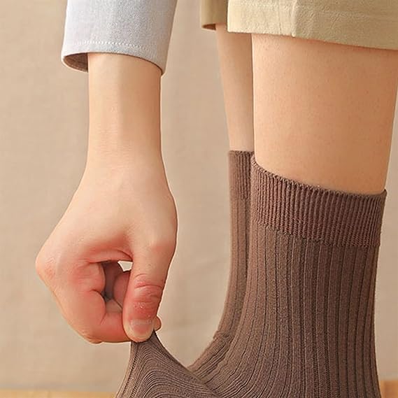 5 Pairs Unisex Camel Cotton Breathable Socks Size 38-44 For Sports & Daily Wear - Image 6
