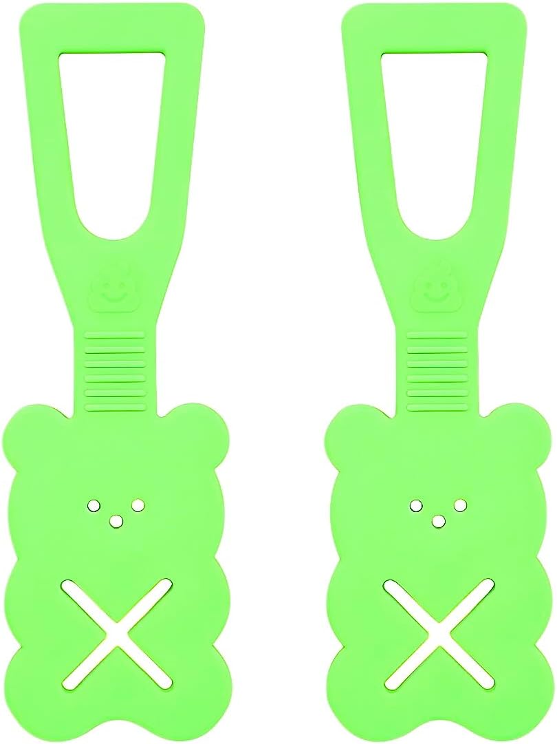 Green Bear Shaped Silicone Dog Poop Bag Holder 2 Pack Hands Free Clip for Full Poop Bags - Image 1