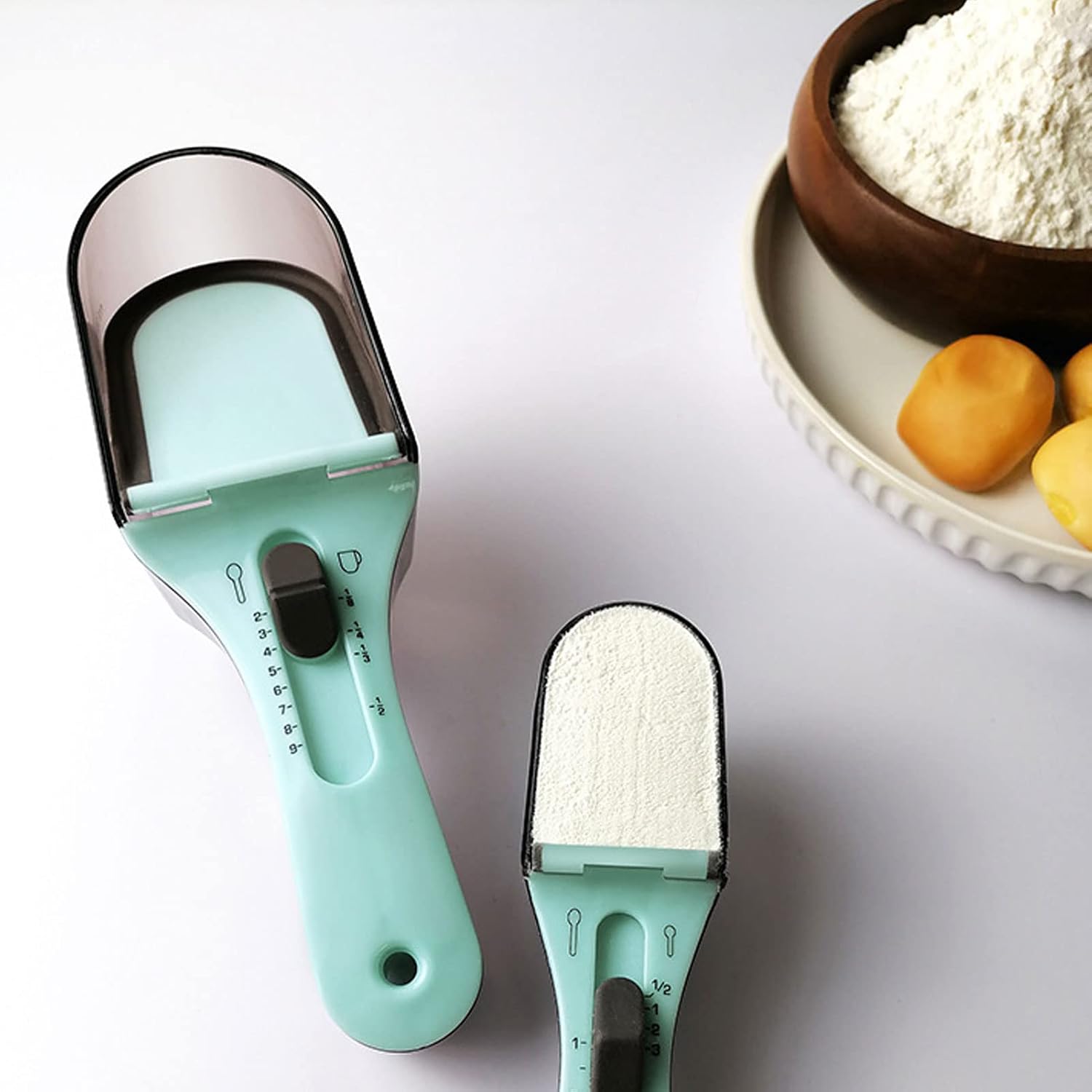 Adjustable 2-Piece Measuring Spoon Set with Scale Plastic Kitchen Tool for Coffee Milk Mask Powder Measurement - Image 5