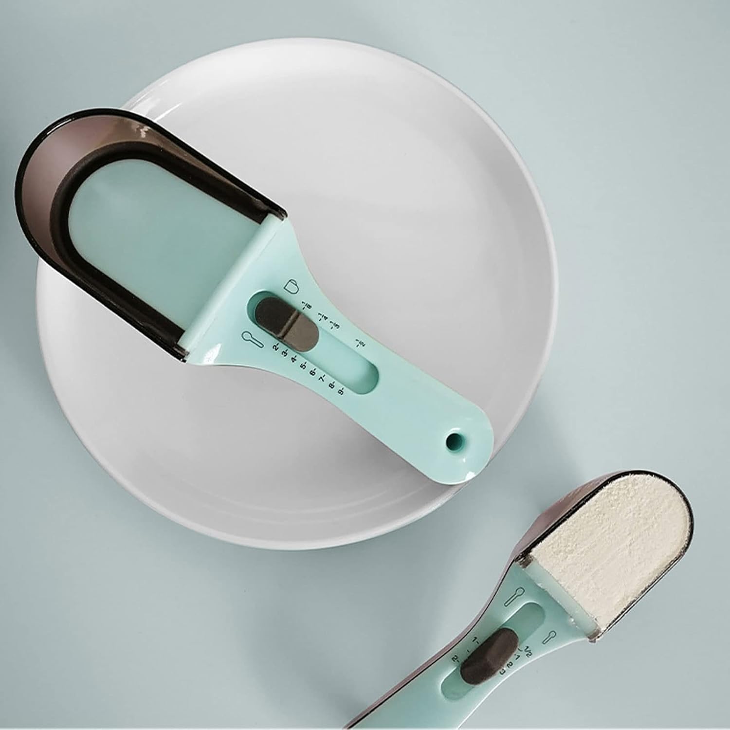 Adjustable 2-Piece Measuring Spoon Set with Scale Plastic Kitchen Tool for Coffee Milk Mask Powder Measurement - Image 6