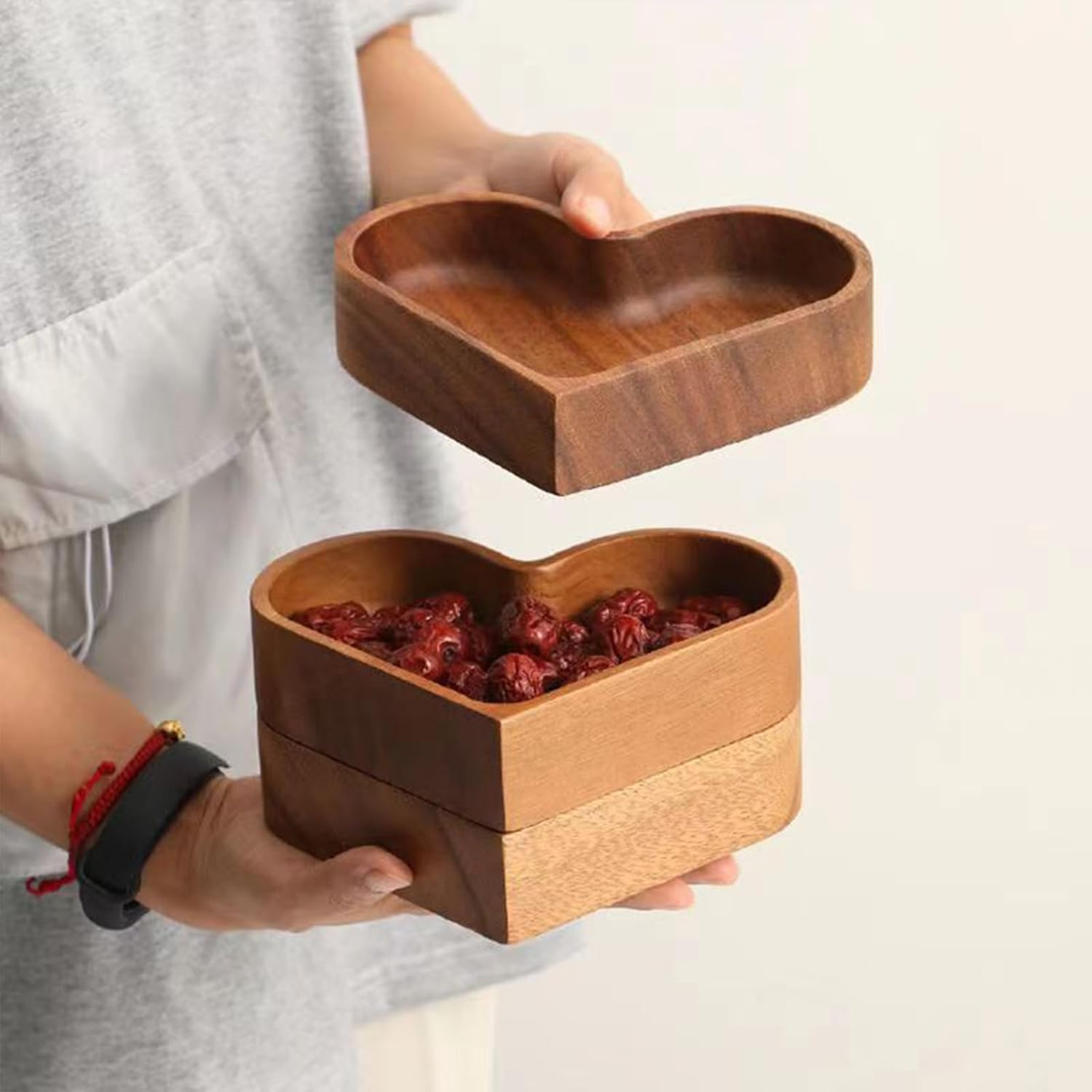 4-Piece Heart-Shaped Wooden Bowl Set Snack Fruit Dried Food Nut Candy Storage Decorative Display Bowls - Image 6