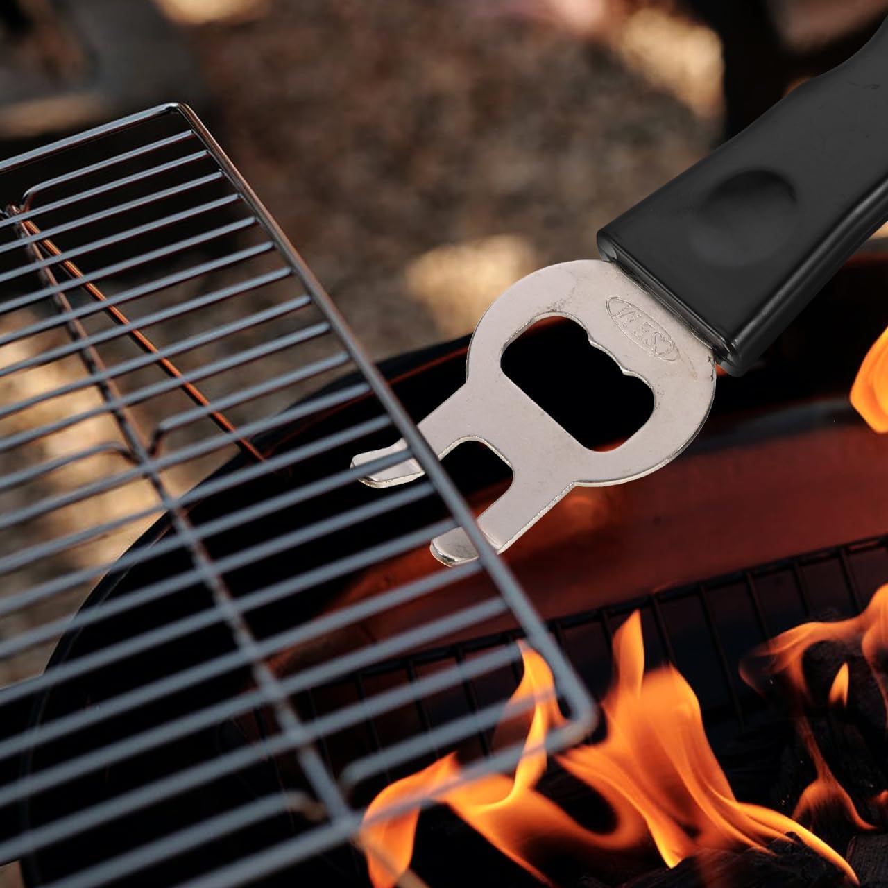 1 Piece Cast Iron & Stainless Steel Grill Lifter Tool - Heavy Duty BBQ Accessory for Safe Grill Movement - Image 5
