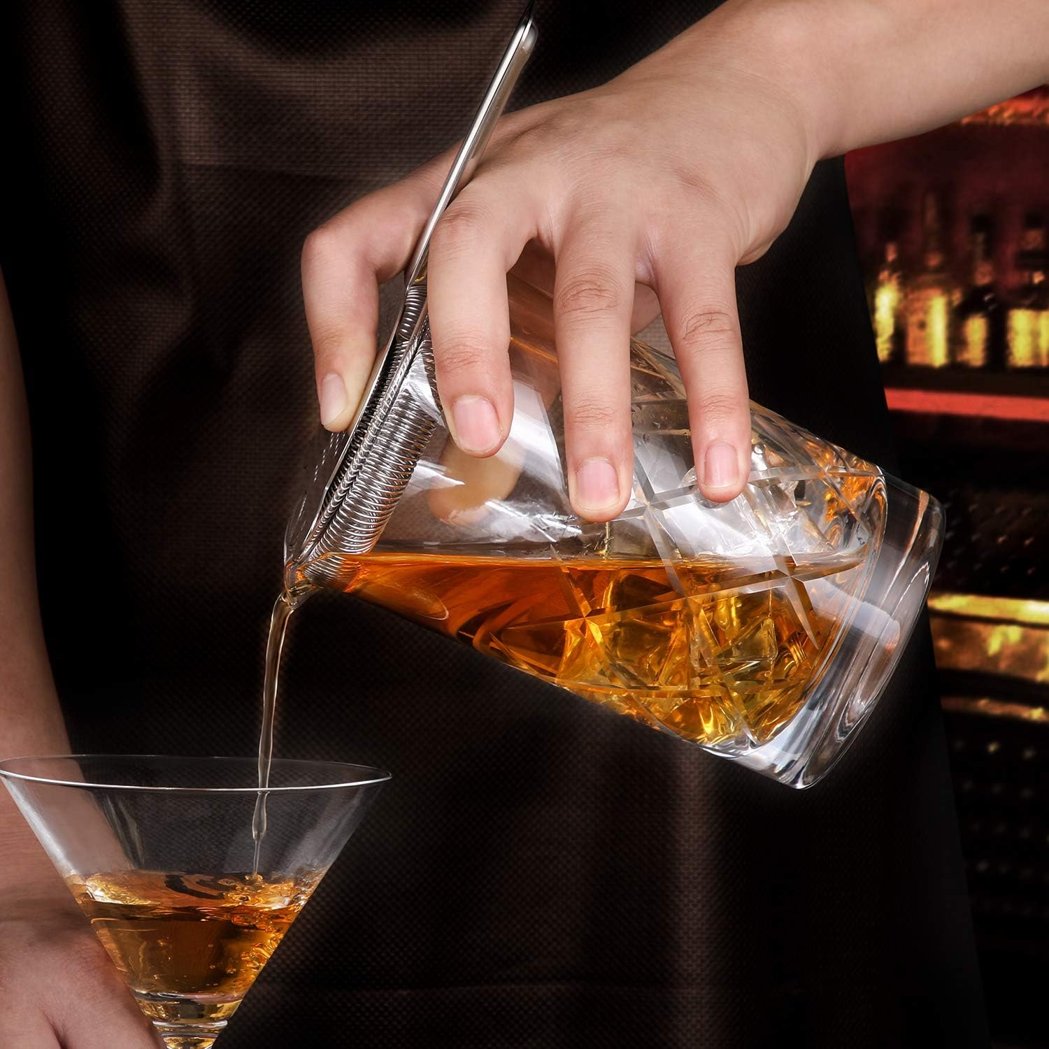 Professional 24 Oz Cocktail Mixing Glass, Thick Bottom Seamless Crystal Mixing Glass - Image 4