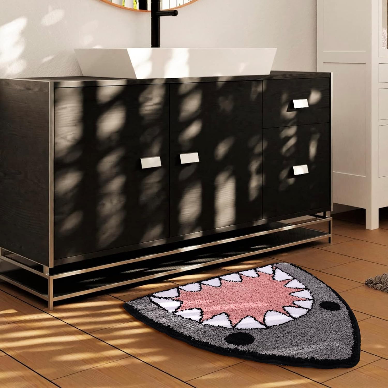 Bathroom Rug Bath Mat Shark Shaped Non Slip Bath Rug Extra Soft and Absorbent Microfiber Bath Rugs for Bathroom Floor Tub and Shower Dry Quickly - Image 5