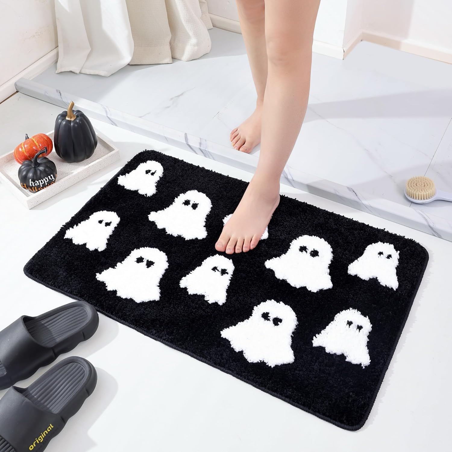 Halloween Bath Mat Spooky Ghosts Gothic Home Decor Black Rugs for Non Slip, Spooky Goth Gift Cute Shower Rug for Bathroom, Bedroom, Living Home Decoration, 20x30in - Image 3