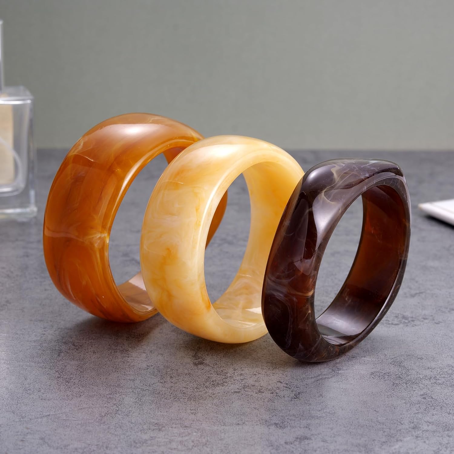 Kvekstio Chunky Resin Bangle Set for Women – 3 Pack Irregular Wide Acrylic Marble Bracelets, Bold Statement Jewelry for Boho Retro Style, Minimalist Stackable Brown Accessories for Mom Wife Daughter - Image 2