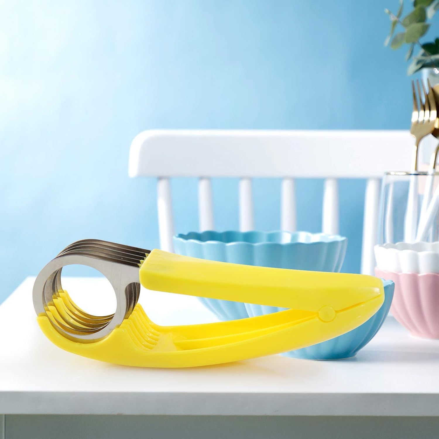 Banana Slicer,ABS + Stainless Steel Fruit and Vegetable Salad Peeler Cutter Kitchen Tools For Banana,Strawberry,Grape（1 pcs） - Image 2