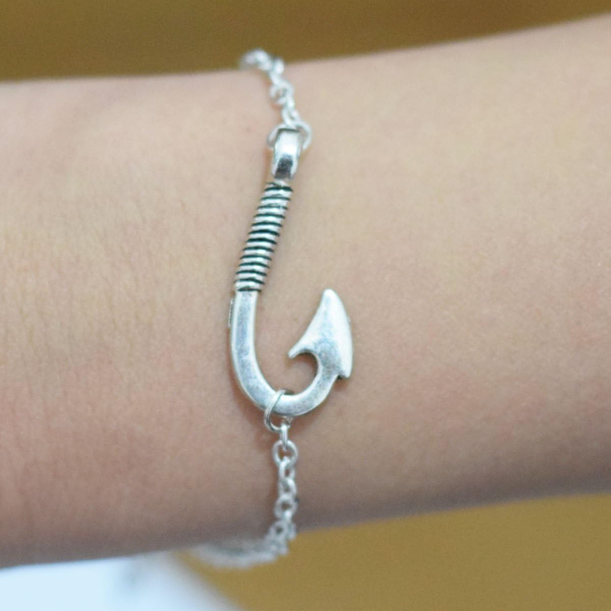 Pack of 50 Alloy Bulk Fish Hook Charms Pendents 13mmx31mm Jewelry Findings for Making Bracelet and Necklace (Silver 50pcs) - Image 6