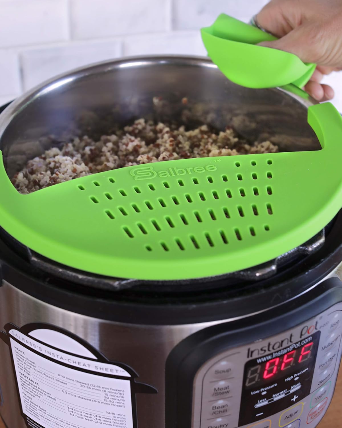 Salbree Silicone Snap Strainer fits the 6qt Instant Pot and Snaps to the 6 quart Instapot Pressure Cooker Inner Pan Small Mitts Set Included, for Straining Vegetable and Ground Beef Grease (green) - Image 5