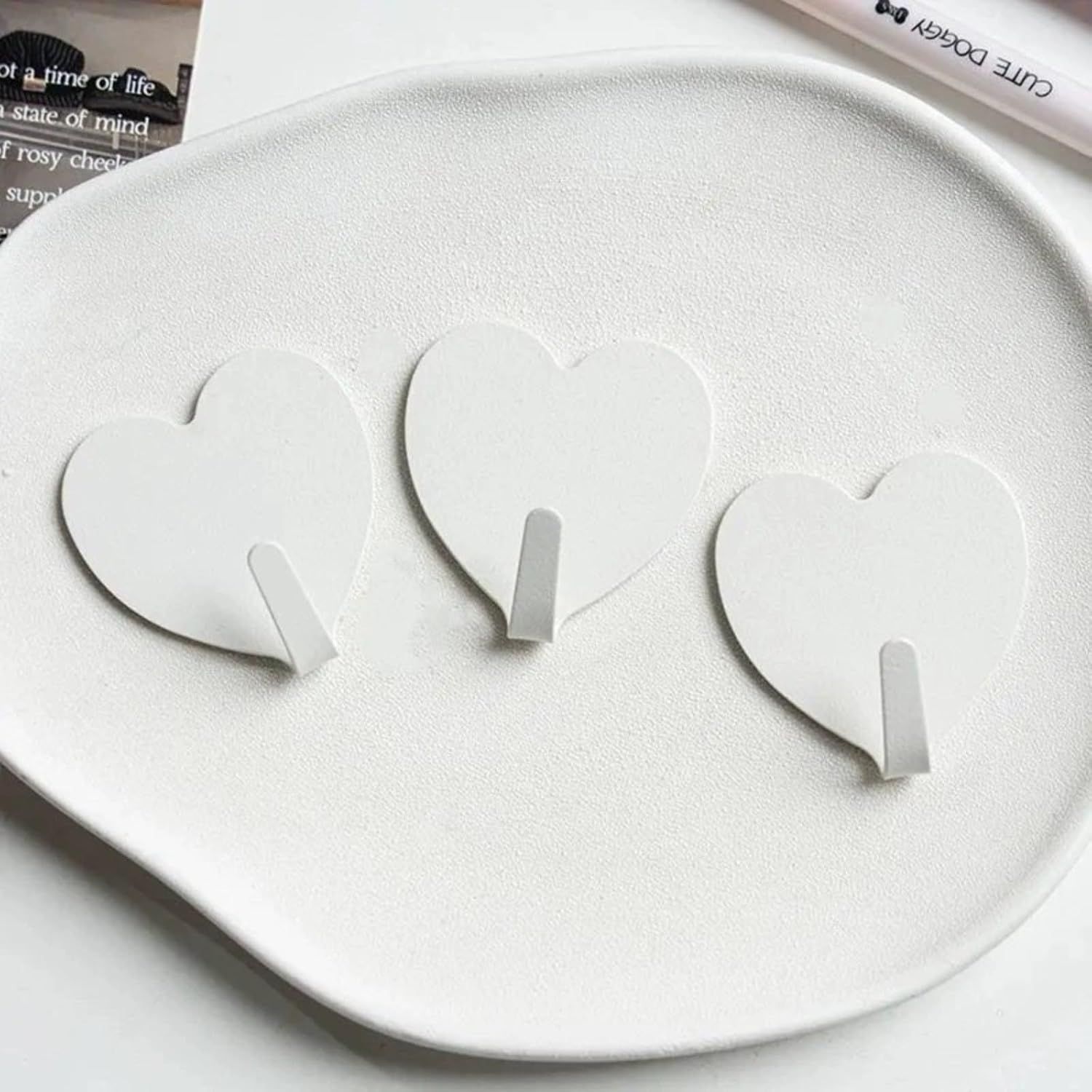 9 Pcs Heart Shaped Adhesive Wall Hooks, Cute Decorative Pink and White Self-Adhesive Hooks for Home Office Organization (White Pink) - Image 7