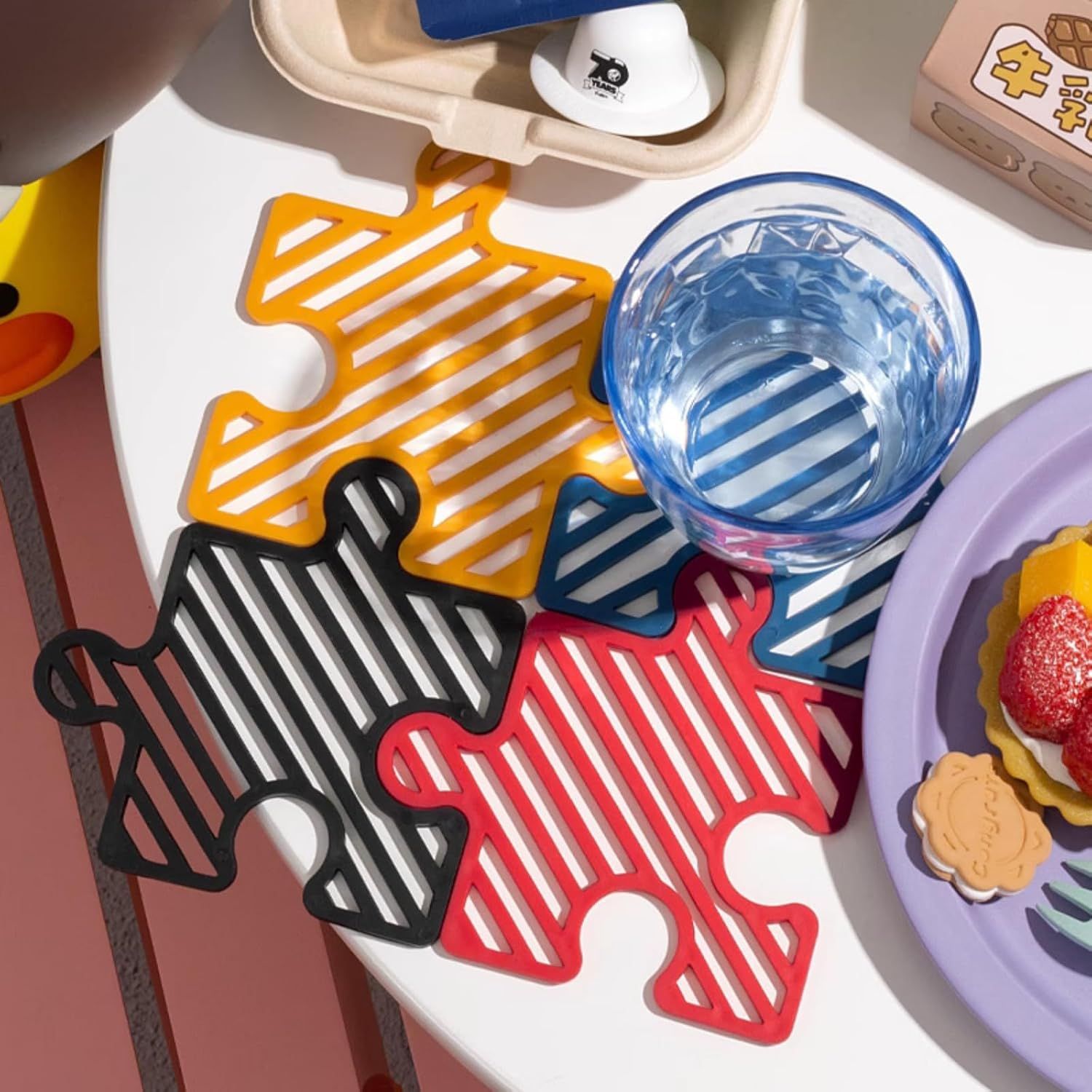4 Pcs Creative Puzzle Shaped Heat Resistant Table Mat Set Insulated Coasters for Cups Bowls Pots Plates (Red Blue Orange Black,3.7x4.7 Inch) - Image 6