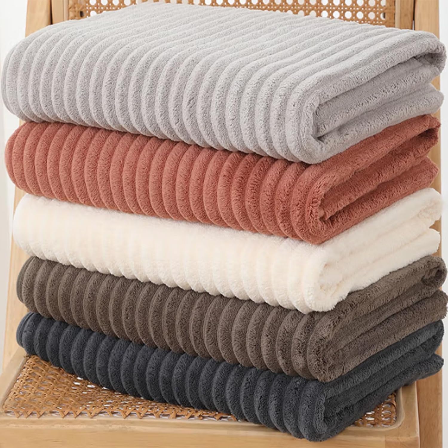 Luxury 4-Piece Quick-Dry Bath Towel Set 27.5X 55 Inches – Ultra Soft Microfiber for Bathroom, Bar, Pool, Gym & Travel – Elegant Twill Design - Image 8
