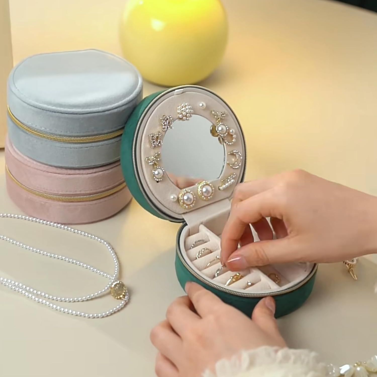 Small Portable Jewelry Box with Mirror for Travel, Luxury 3 Layers Jewelry Organizer Compact Case for Necklace Earring (Green Round) - Image 4