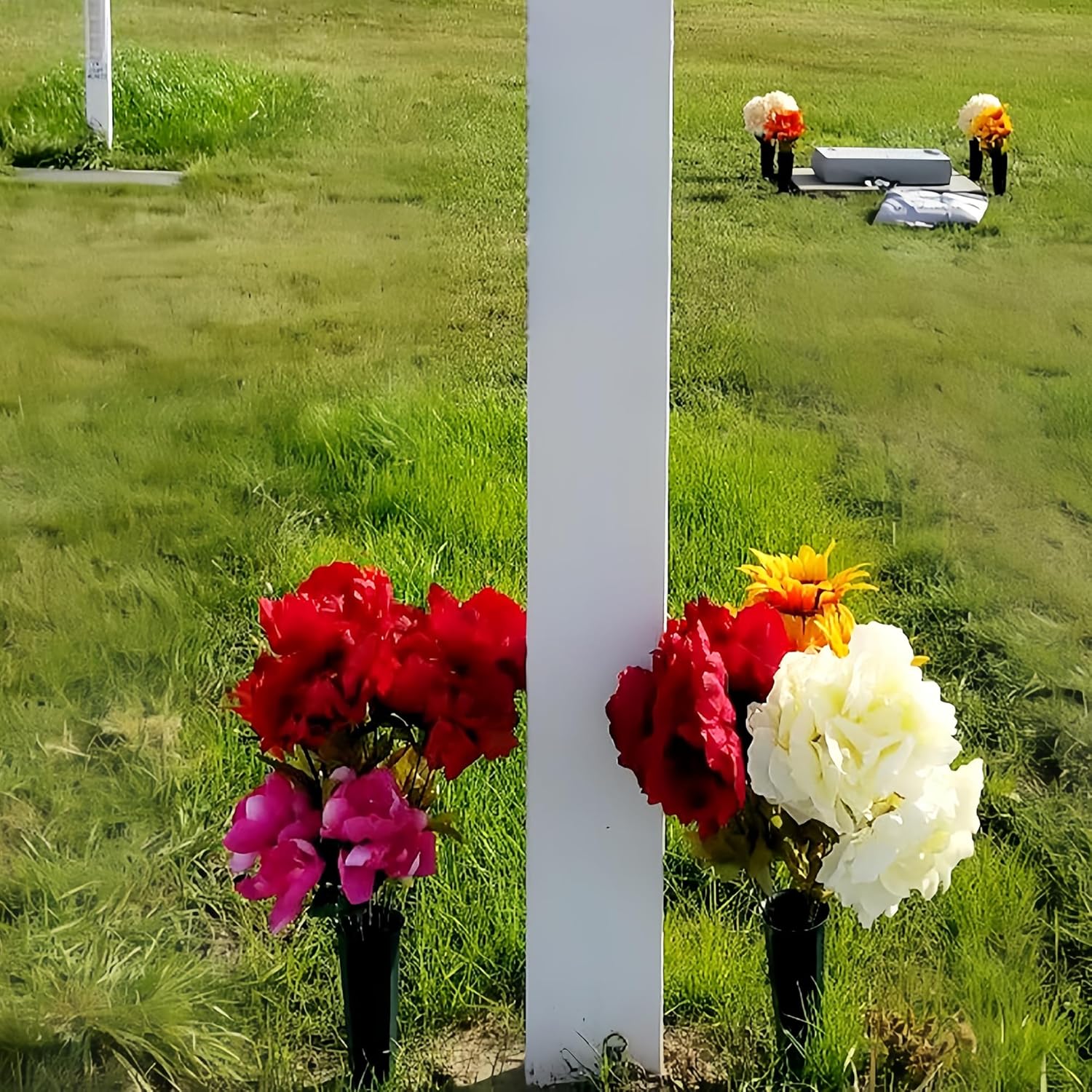 Memorial Floral Vases, Cemetery Vase, Headstones Flower Holder, Grave Cone Vase, Flower Pots for Outdoor Plants, Decorative Plastic Containers (Set of 6, Black) - Image 7