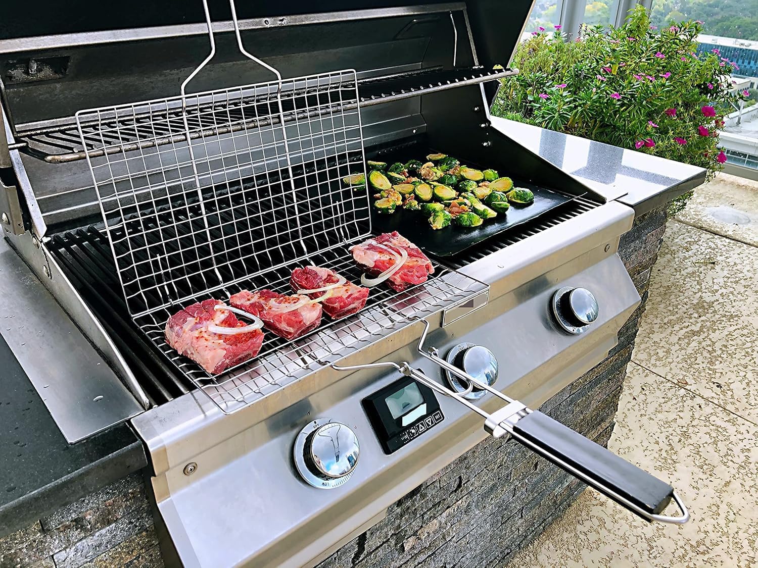 Fish Grilling Basket, Folding Portable Stainless Steel BBQ Grill Basket for Fish Vegetables Shrimp with Removable Handle, with Basting Brush and Storage Bag - Image 7