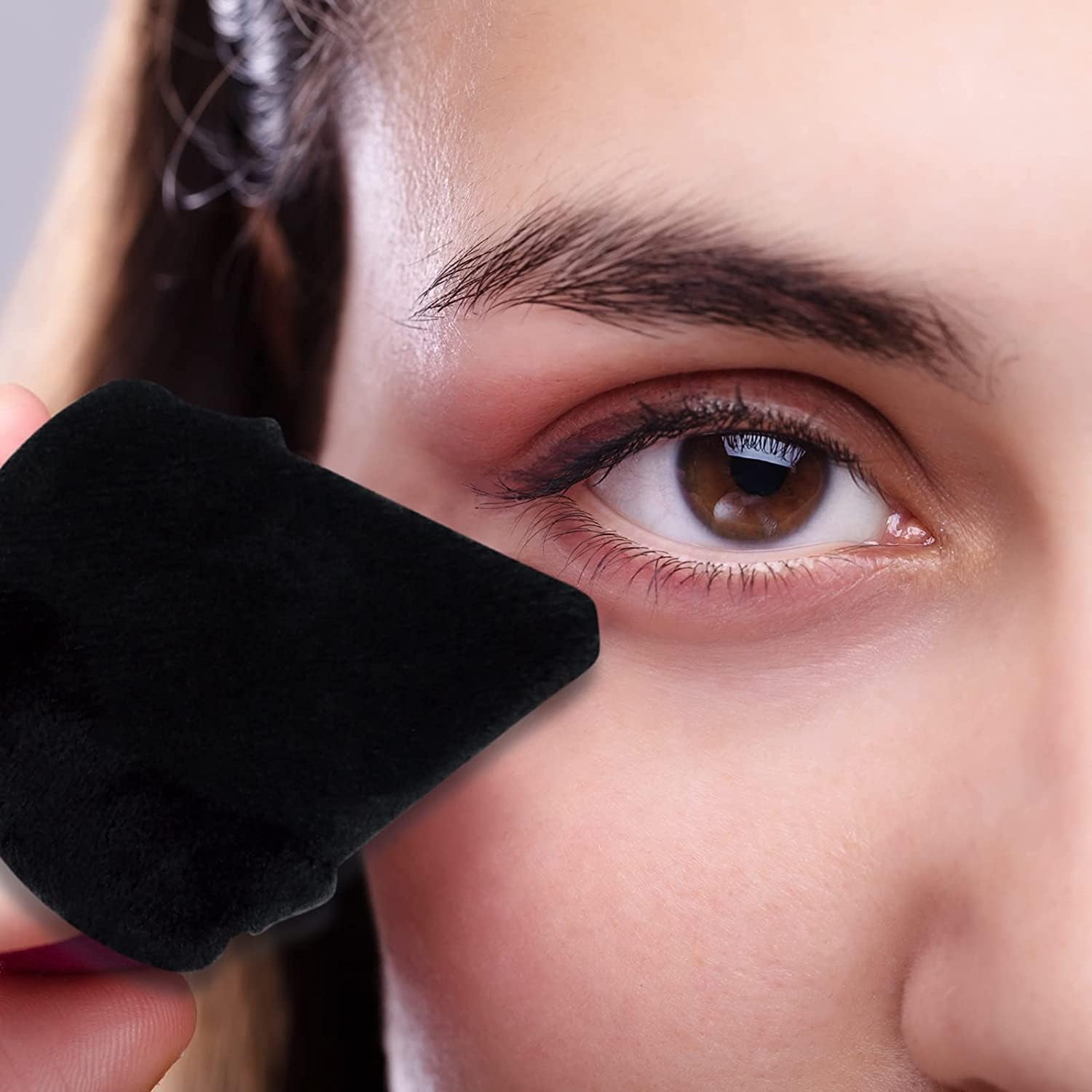 2 Pcs  Triangle Powder Puff for Face Powder, Soft Plush Setting Powder Puff, Velour Cosmetic Foundation Blender Sponge Beauty Makeup Tools (Black) - Image 2
