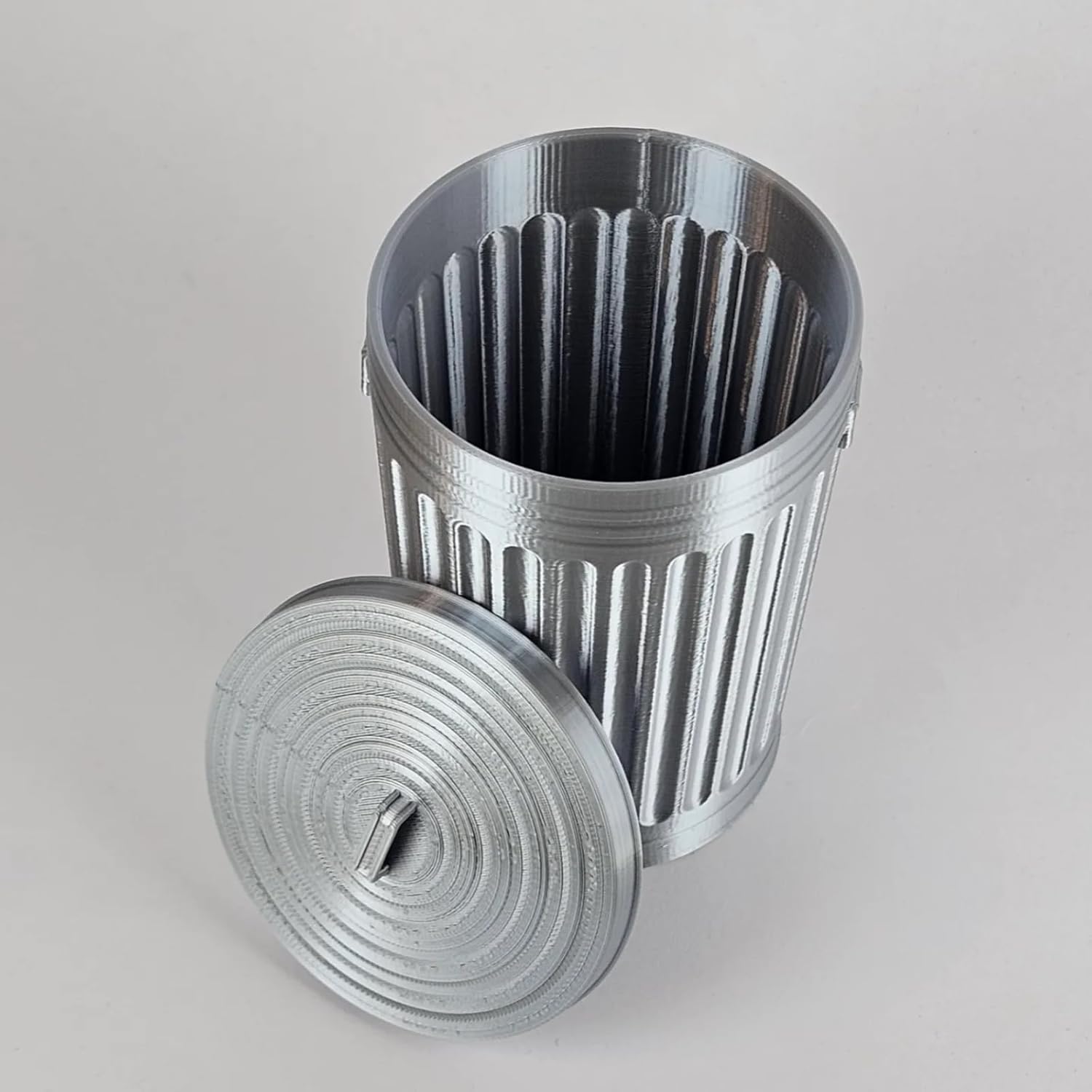 Creative Trash Can Pen Holder for Desk, Pencil Holder Desk Organizers, Office Supplies Decorations Idea Gift - Image 3