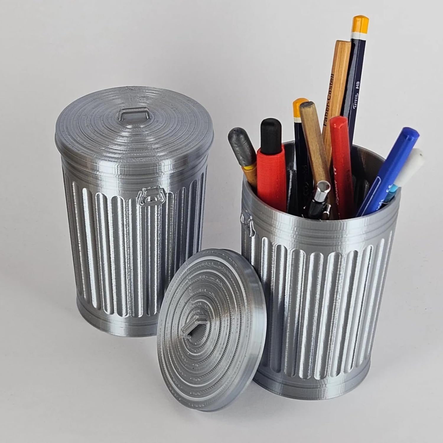 Creative Trash Can Pen Holder for Desk, Pencil Holder Desk Organizers, Office Supplies Decorations Idea Gift - Image 4
