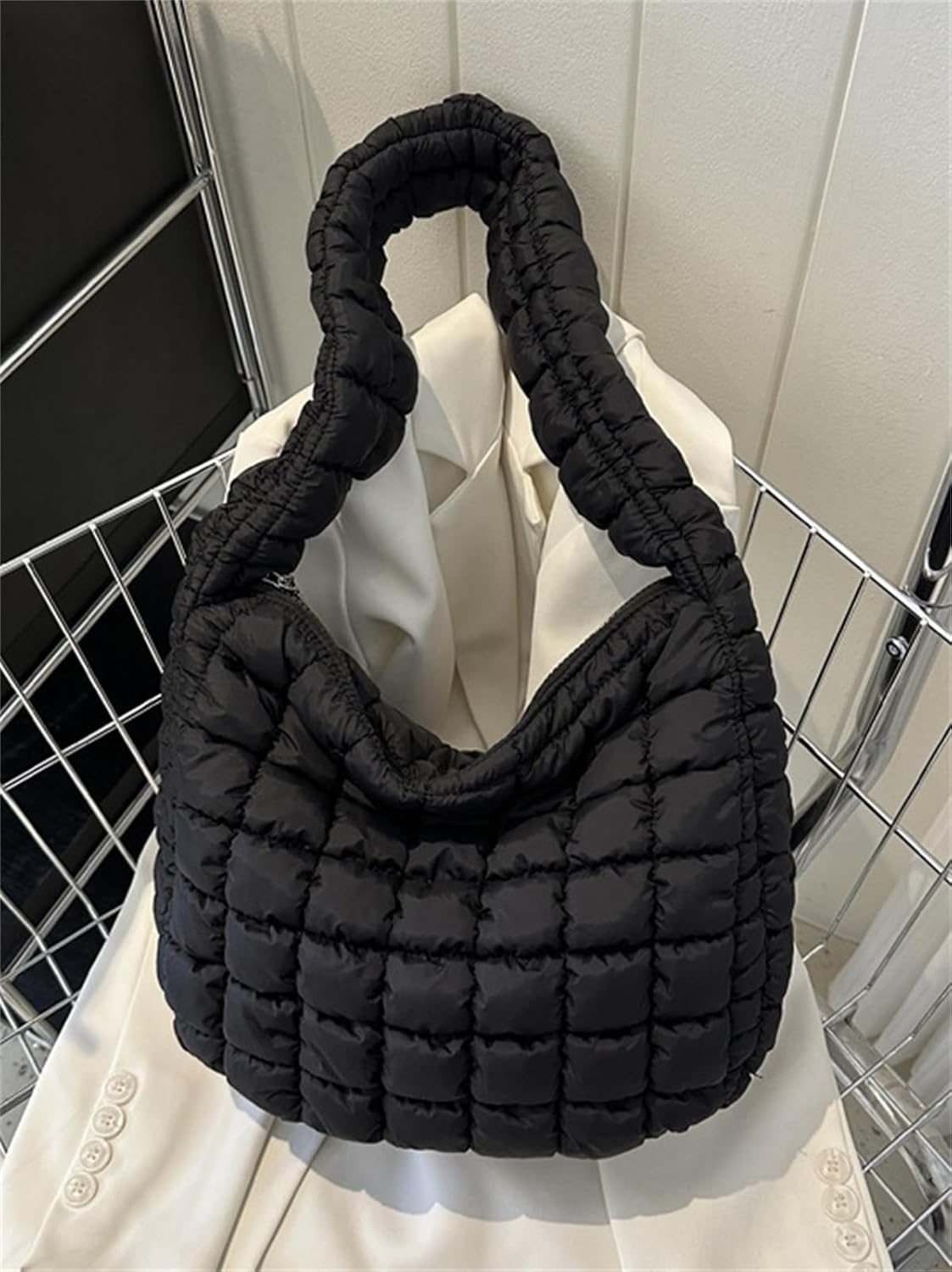 Puffer Tote Bag Women Quilted Shoulder Bags Puffy Bubble Pleated Purse Nylon Padding Cloud Crossbody Bag 2024 - Image 5