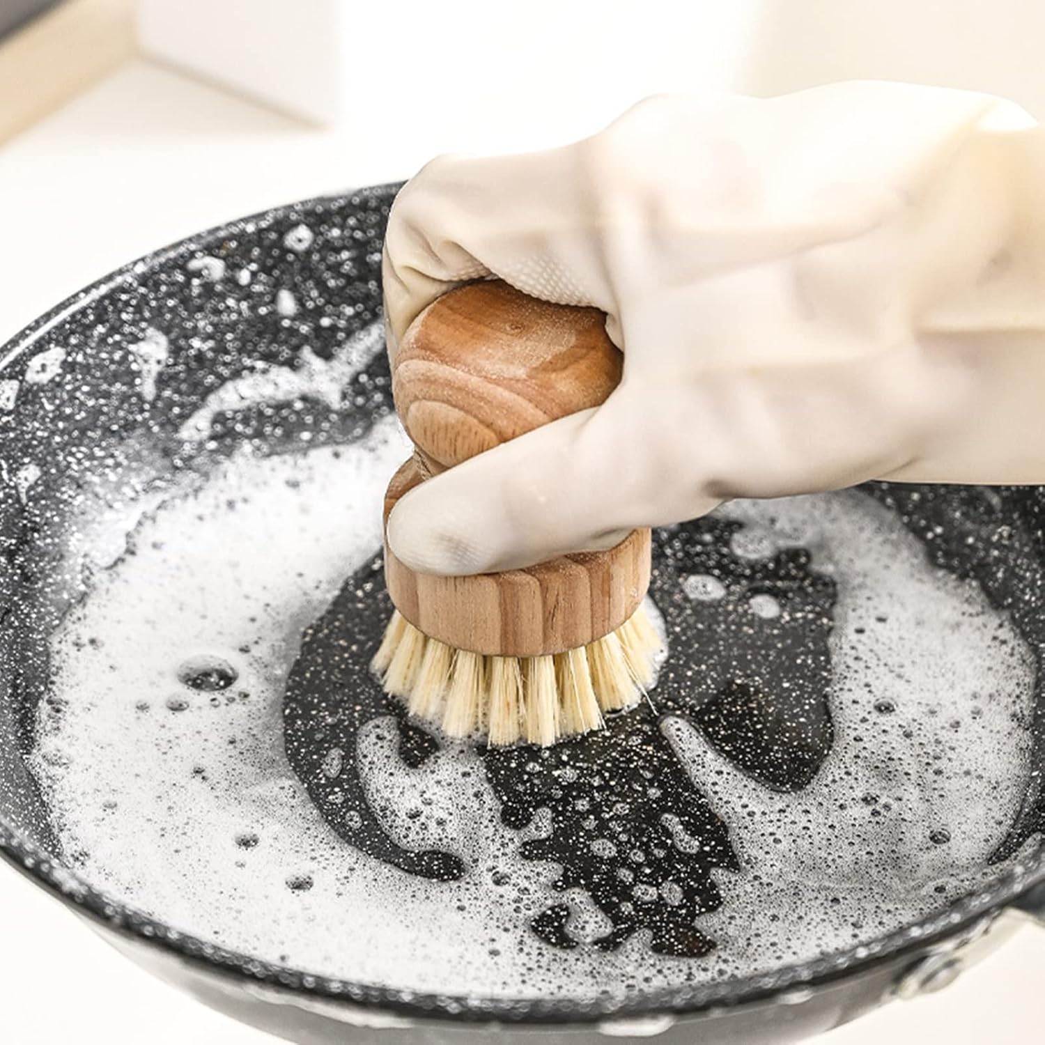Dish Scrub Brush Dish Scrubber, 4 Packs Natural Bamboo Dish Brush Full Circle Palm Scrub Brush for Cleaning Pots Pans Vegetables (3.12 x 2.2 in) - Image 5