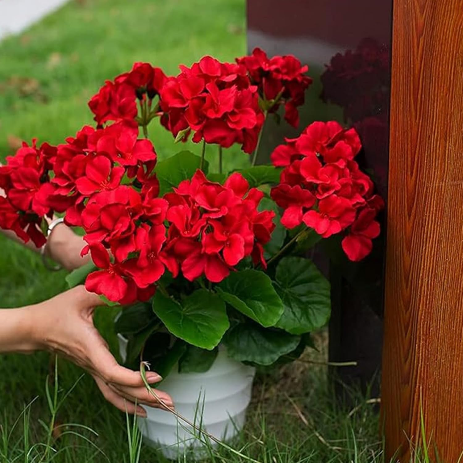 6Pcs Artificial Geraniums 14 Inch Lifelike Artificial Flowers with Adjustable Branches Long Lasting Vibrant Silk Geranium for Indoor, Outdoor, Red - Image 3