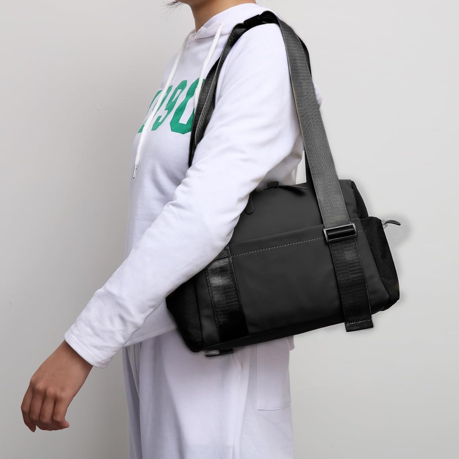 Mini Gym Bag for Women, Small Duffle Bag with Wet Compartment, Lightweight Waterproof Cute Tote for Girls Workout Sport Travel (Black) - Image 7