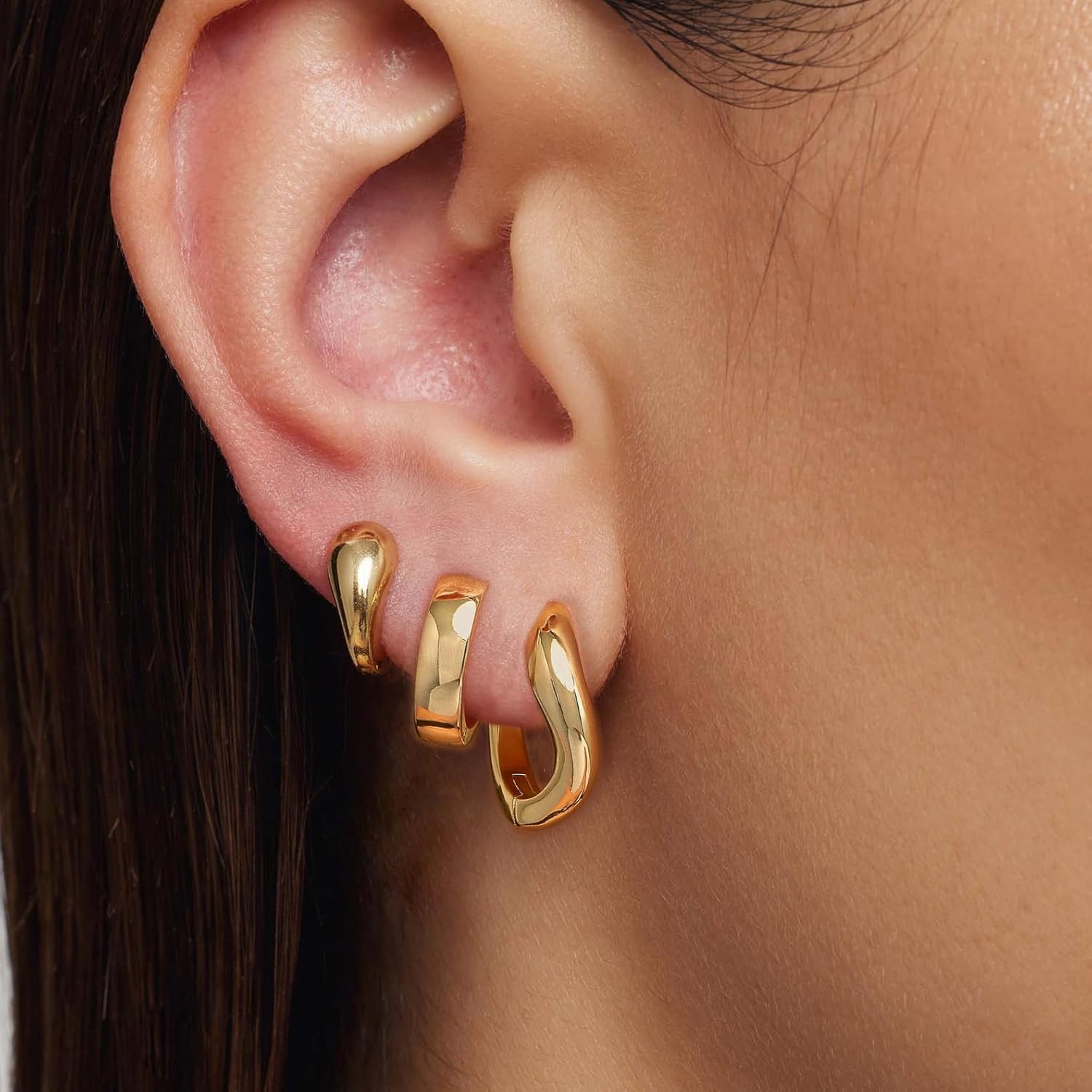 Gold Hoop Earrings for Women Trendy Dainty Wavy Gold Huggie Earrings,14k Gold Stud Earring Hypoallergenic Earring Flat Back Earrings Small Hoop Earrings for Women Gifts - Image 3