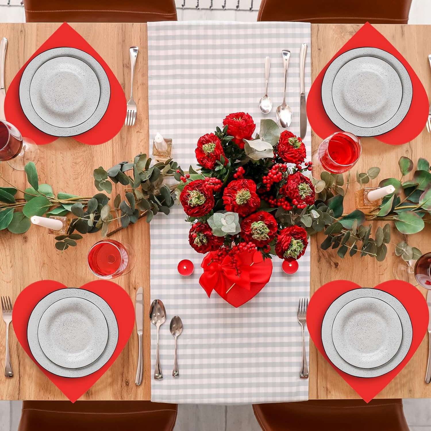 100 Pcs Red Heart Placemats Disposable Paper Table Decorations Indoor Shape for Valentine Mother's Day Wedding Bridal Holiday Birthday Party Kitchen Dinner - - Image 4