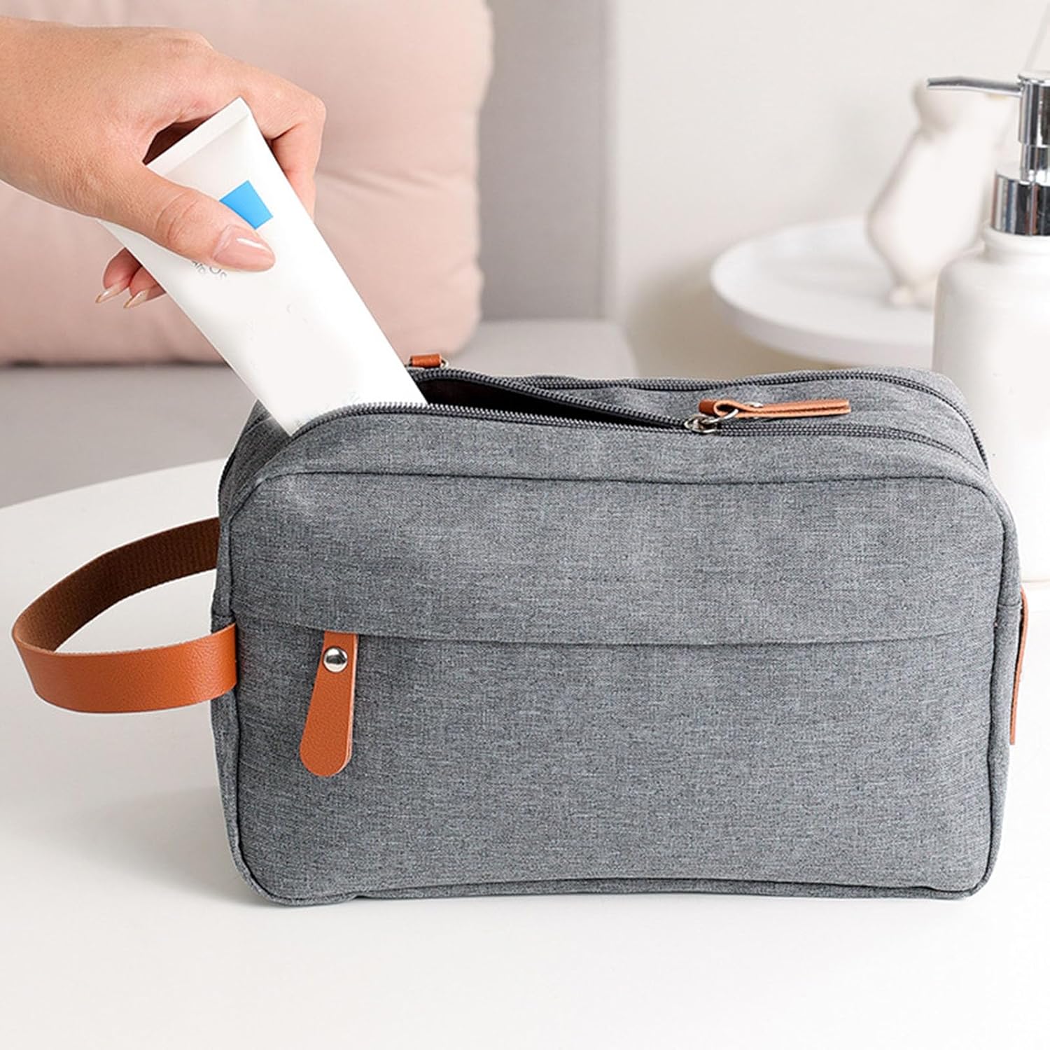 Travel Toiletry Bag for Men and Women, Toiletries Shaving Hanging Organizer Cosmetics Makeup Brushes Tools - Image 3