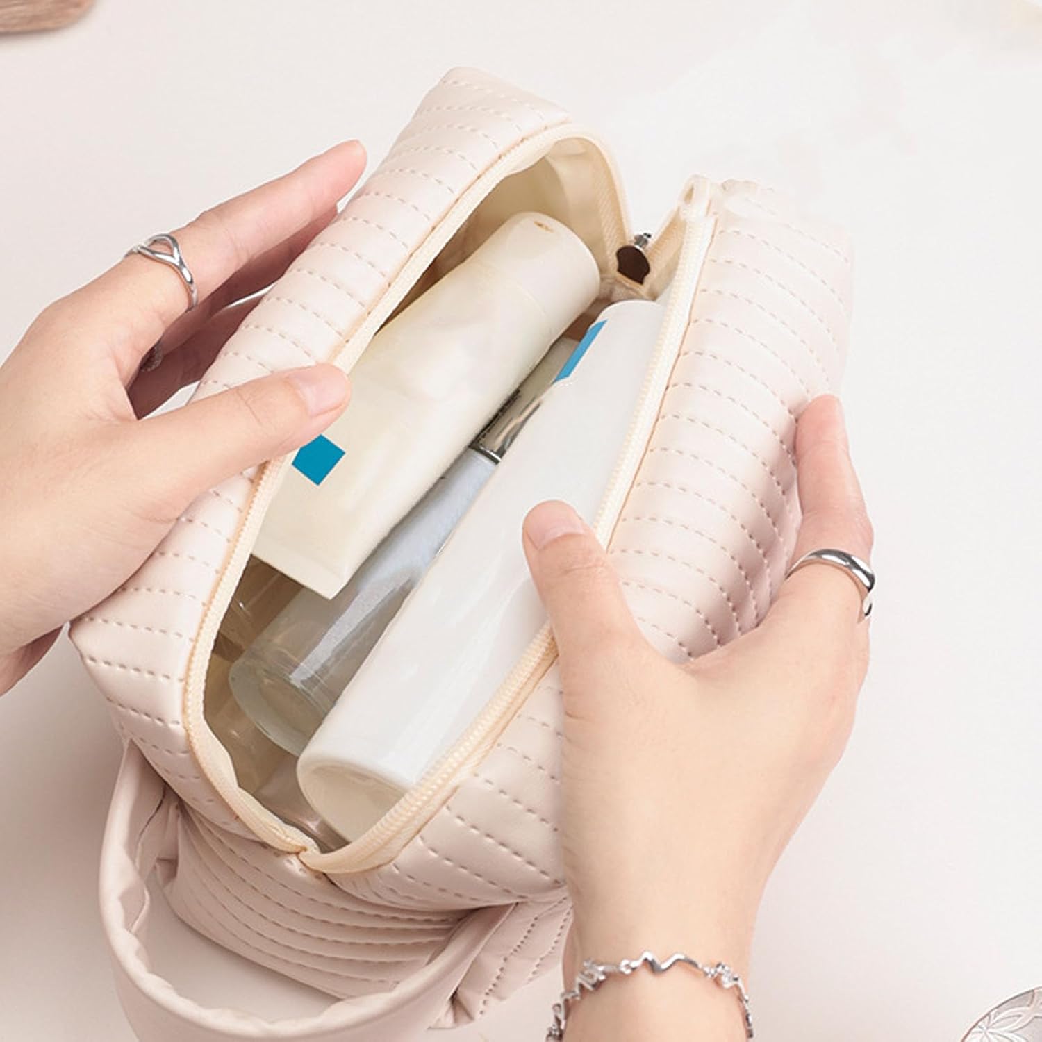 Travel Makeup Bag for Women, Large Capacity Cosmetic White Case Organizer Waterproof PU Toiletry Portable Handle with Multi Pockets - Image 3