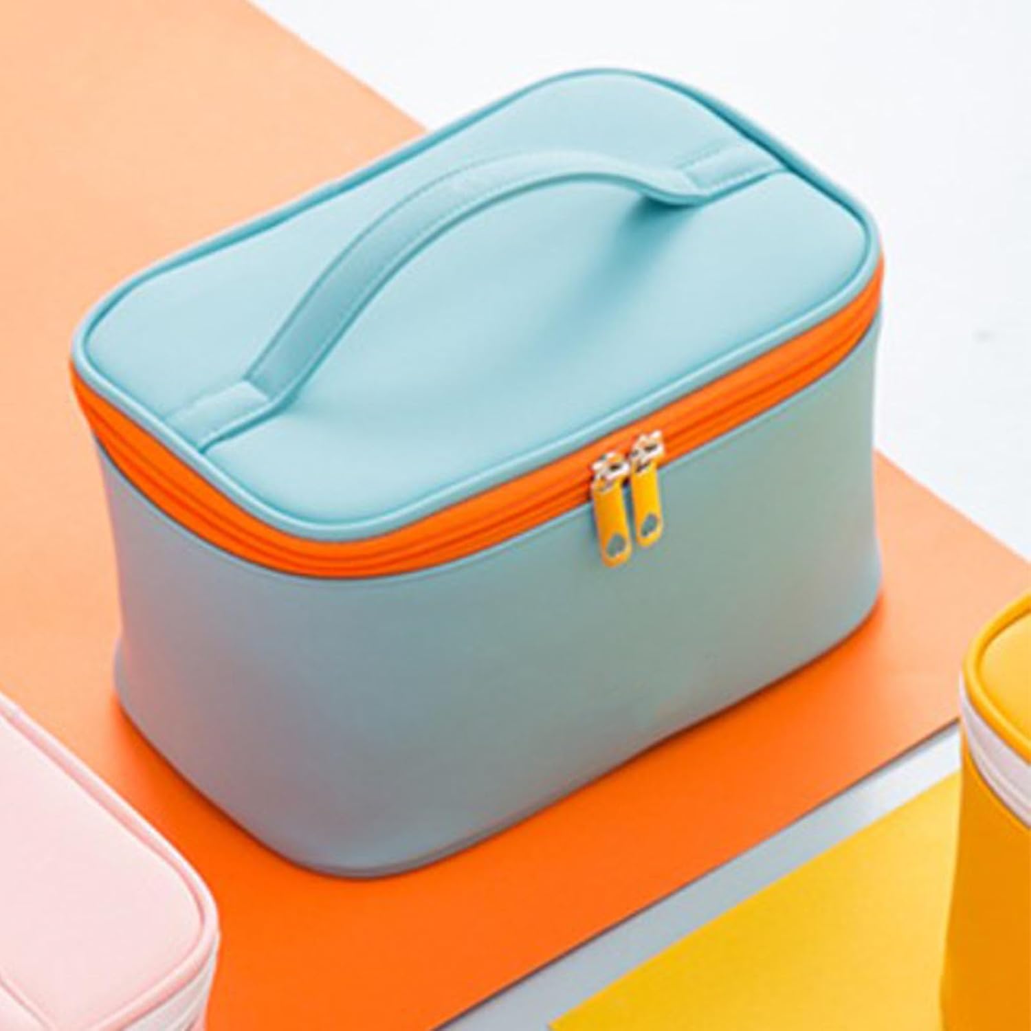 Large Capacity Travel Cosmetic Bag, Makeup Bag PU Leather Organizer Waterproof Pouch Portable for Women - Image 4