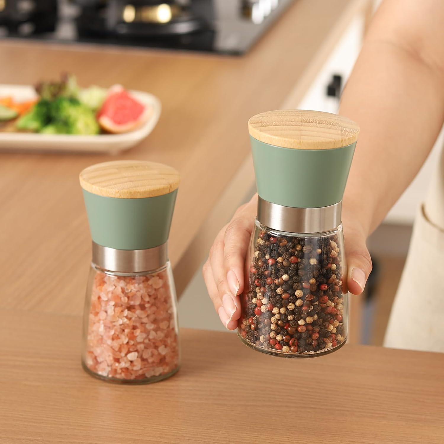 Grinder - Salt and pepper mill - Adjustable grind size - Wooden lid - Stainless steel - Coarse salt and pepper mill - Kitchen - Gift - Handheld spice mill - Two-piece - Green - Image 6
