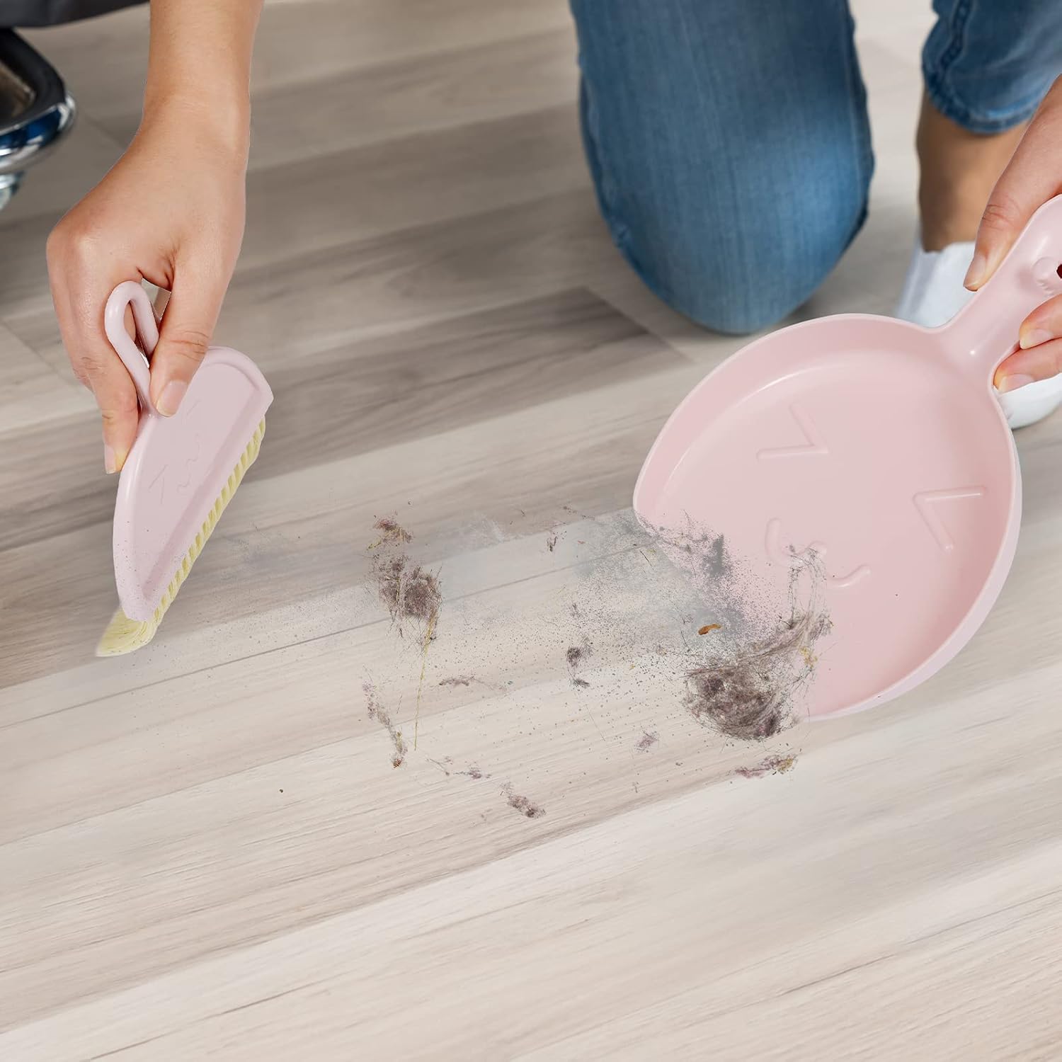 Mini dustpan and brush - pink set of brush and dustpan - portable combination of cleaning brush and dustpan - flexible edge - perfect for removing dust, dirt and grit - suitable for most hard surfaces - space-saving design - Image 5