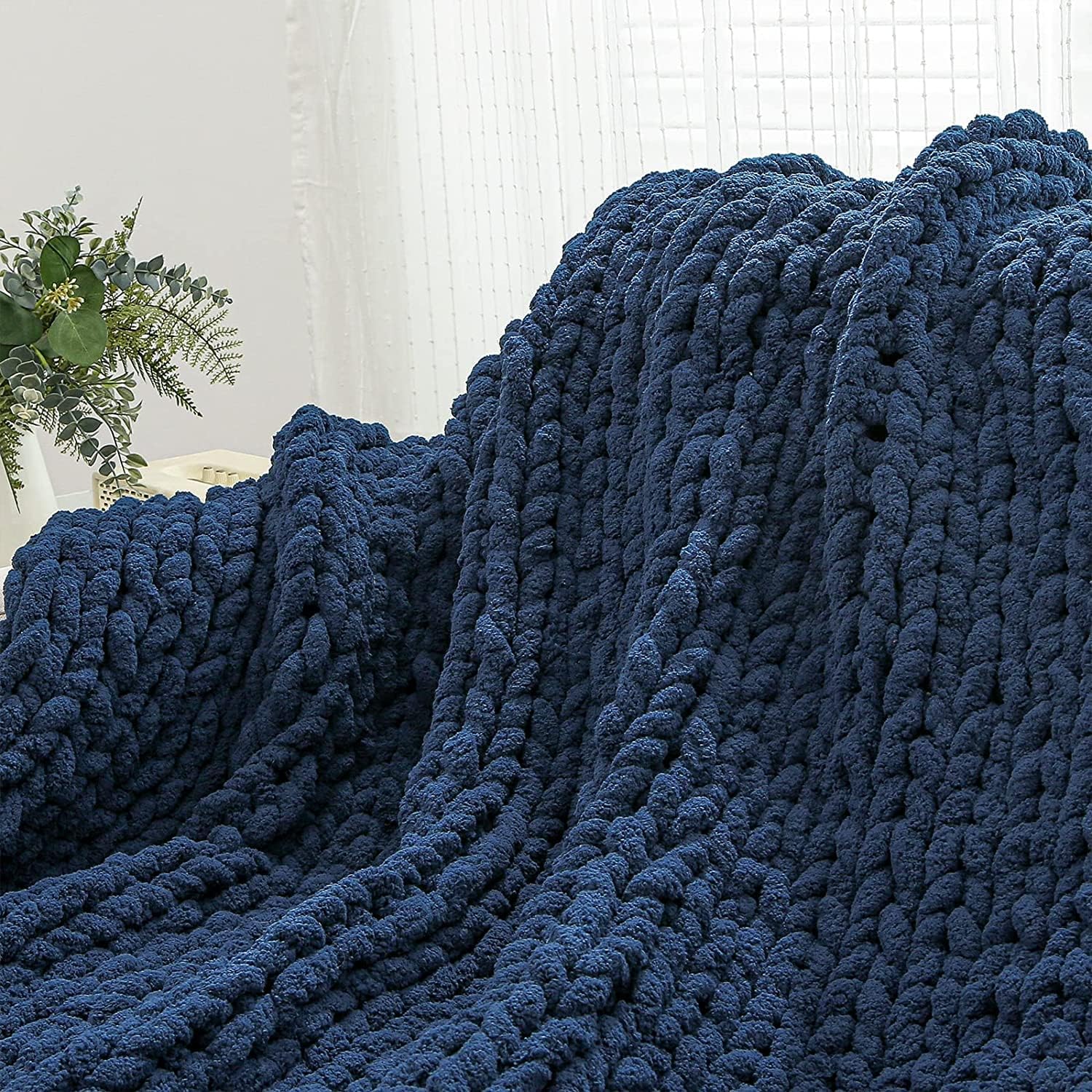 Chunky yarn - Hand-knitted blanket - 25 metres - Extra soft - DIY - Cushion - Blanket - Pet bed - Navy blue - Image 2