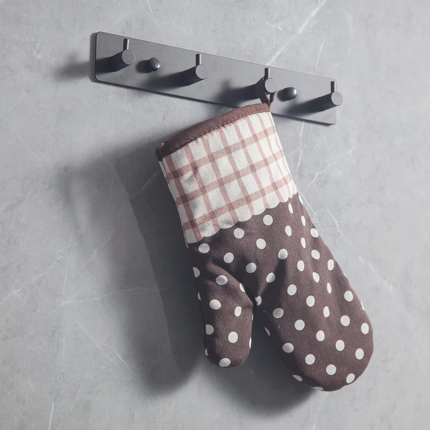 Black self-adhesive towel hooks - Bathroom on the wall - No drilling required - Specifically for shower areas - Heavy-duty wall hooks, self-adhesive towel rails - adhesive wall hooks - Stainless steel self-adhesive hooks - Suitable for kitchens-doors-keys - Image 8
