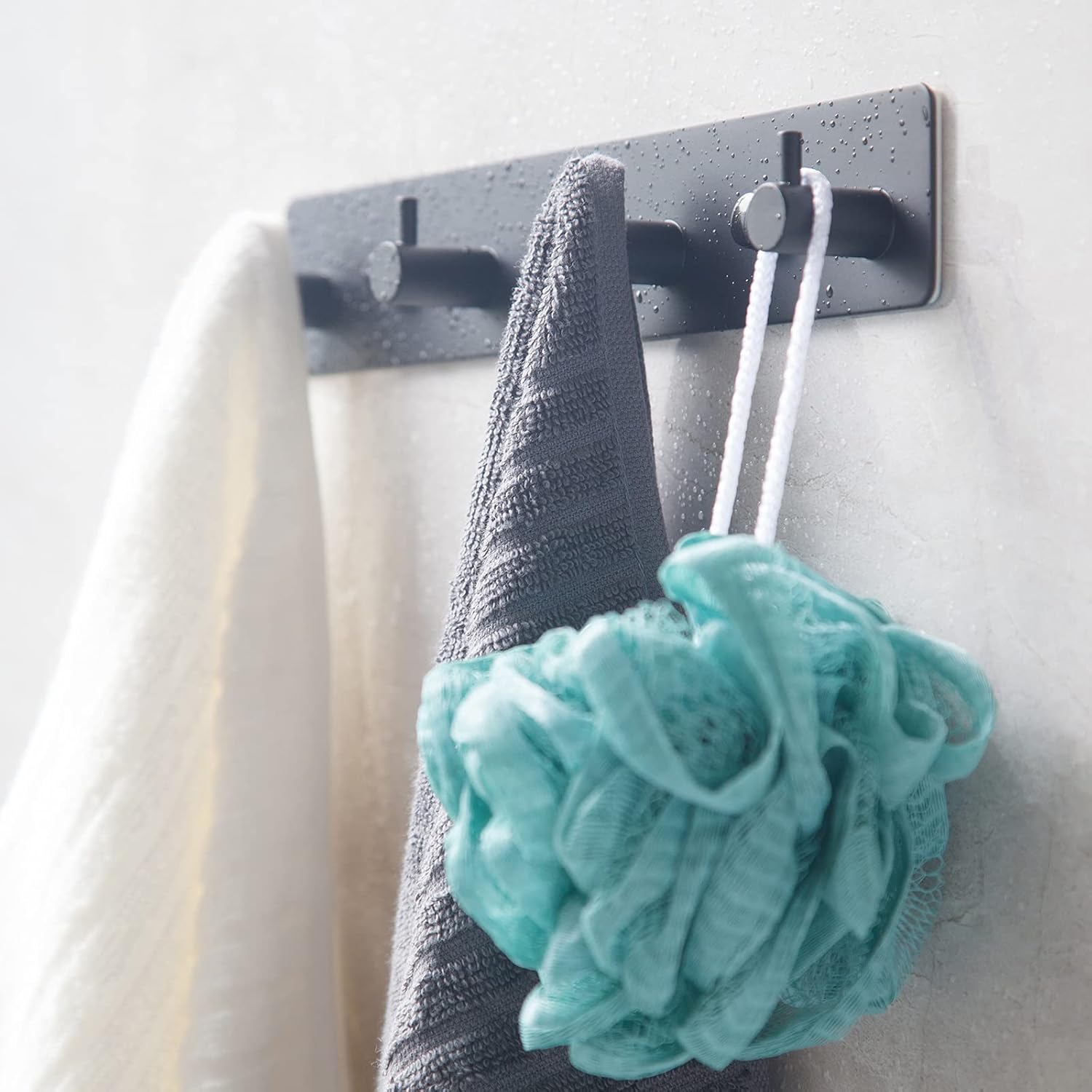 Black self-adhesive towel hooks - Bathroom on the wall - No drilling required - Specifically for shower areas - Heavy-duty wall hooks, self-adhesive towel rails - adhesive wall hooks - Stainless steel self-adhesive hooks - Suitable for kitchens-doors-keys - Image 5